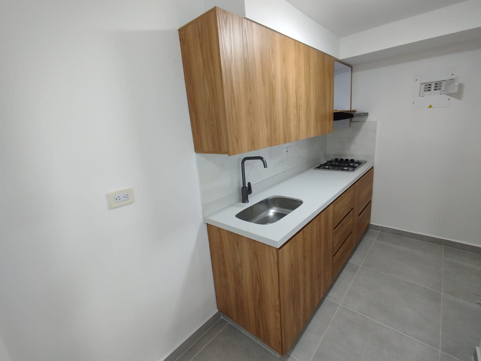 Apartamento en arriendo en Maria Auxiliadora, Sabaneta — foto 2 de 15