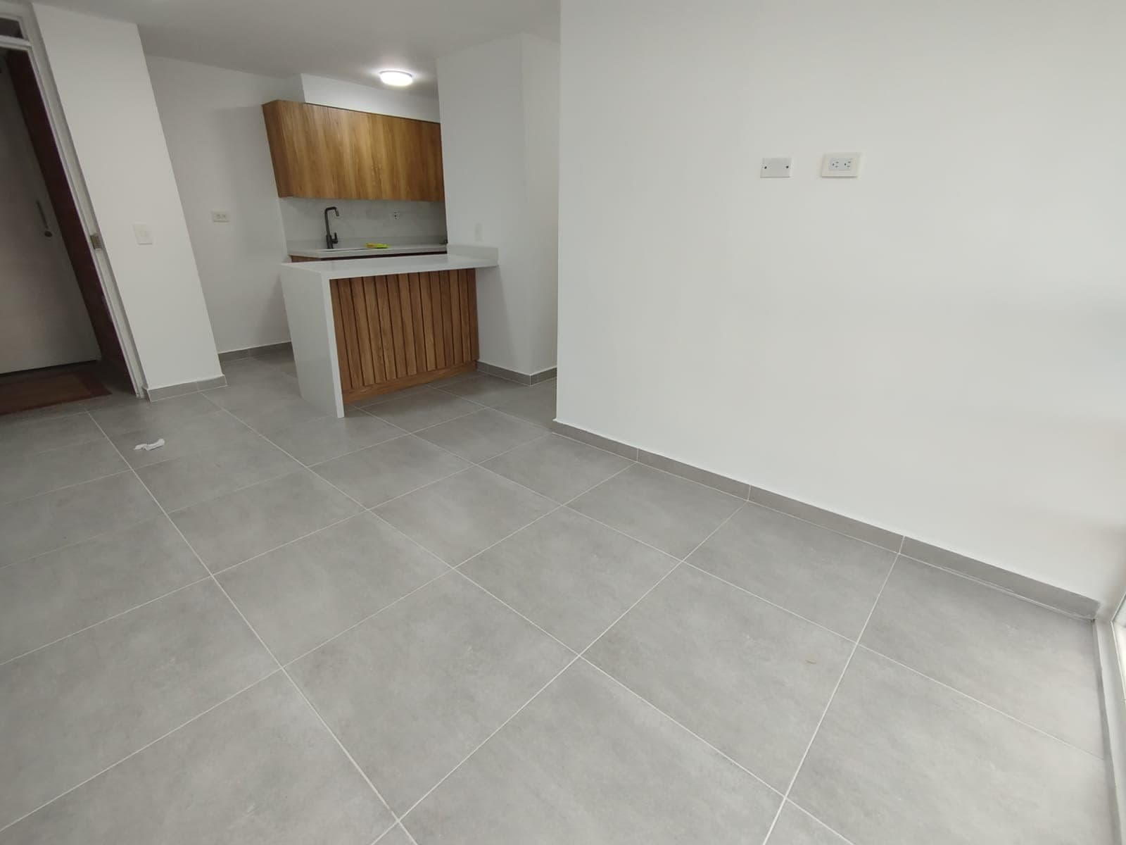 Apartamento en arriendo en Maria Auxiliadora, Sabaneta — foto 3 de 15