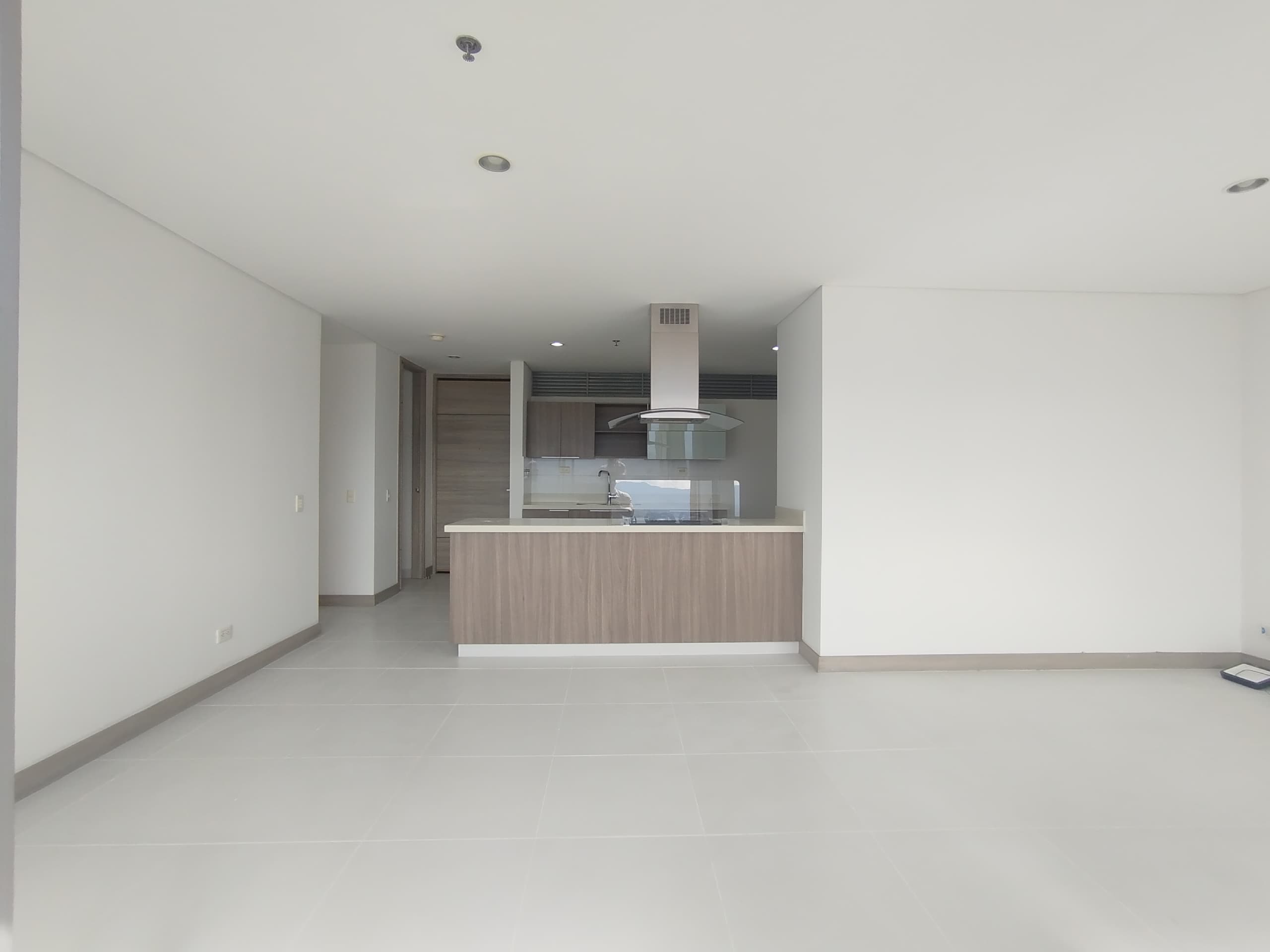 Apartamento en arriendo en Castropol, Poblado, Medellín — foto 3 de 20