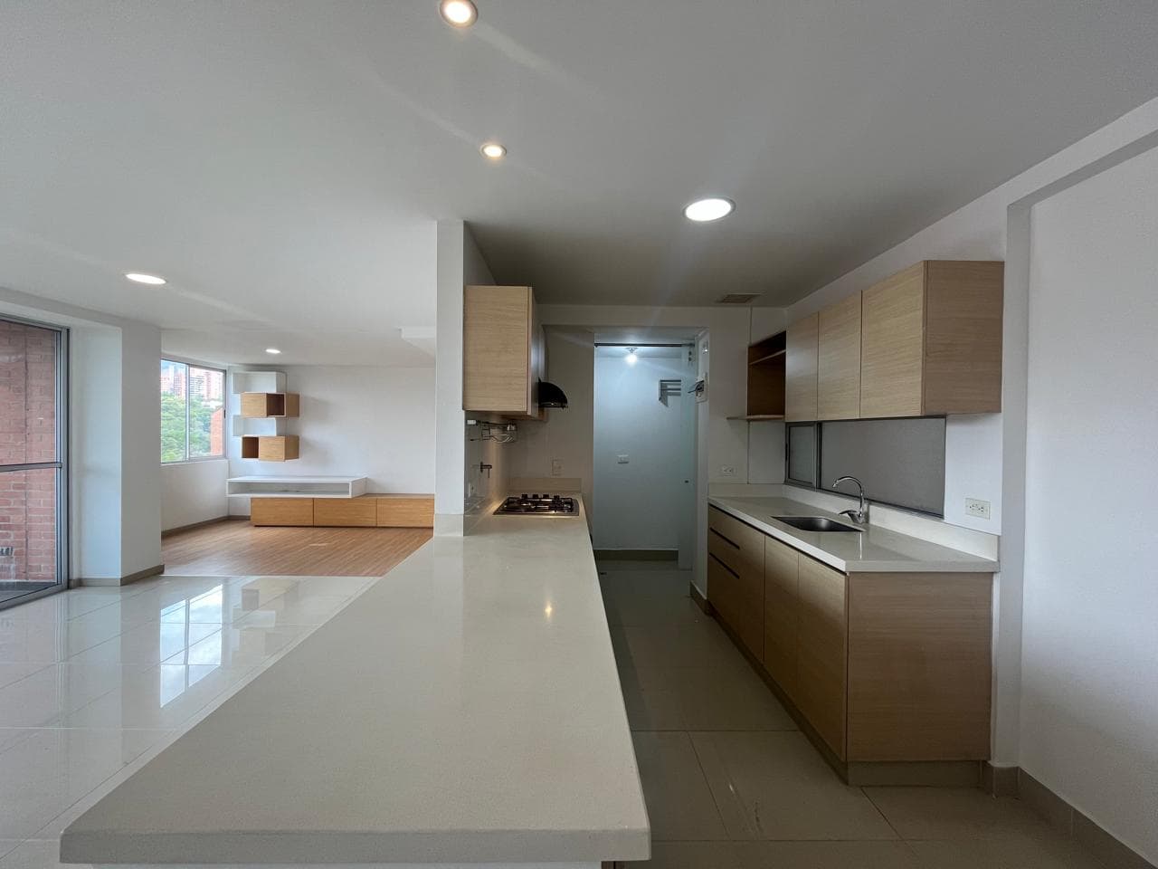 Apartamento en arriendo en Santa María de los Ángeles, Poblado, Medellín — foto 2 de 20
