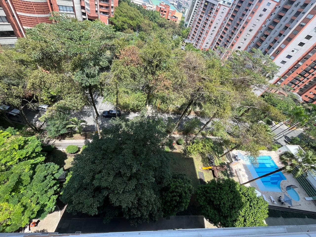 Apartamento en arriendo en Los Balsos, Poblado, Medellín — foto 1 de 20