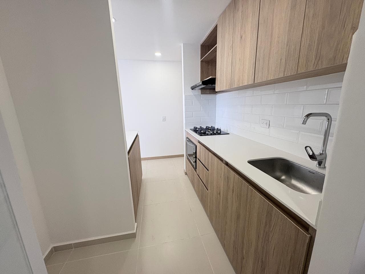 Apartamento en arriendo en Camino Verde, Envigado — foto 3 de 14