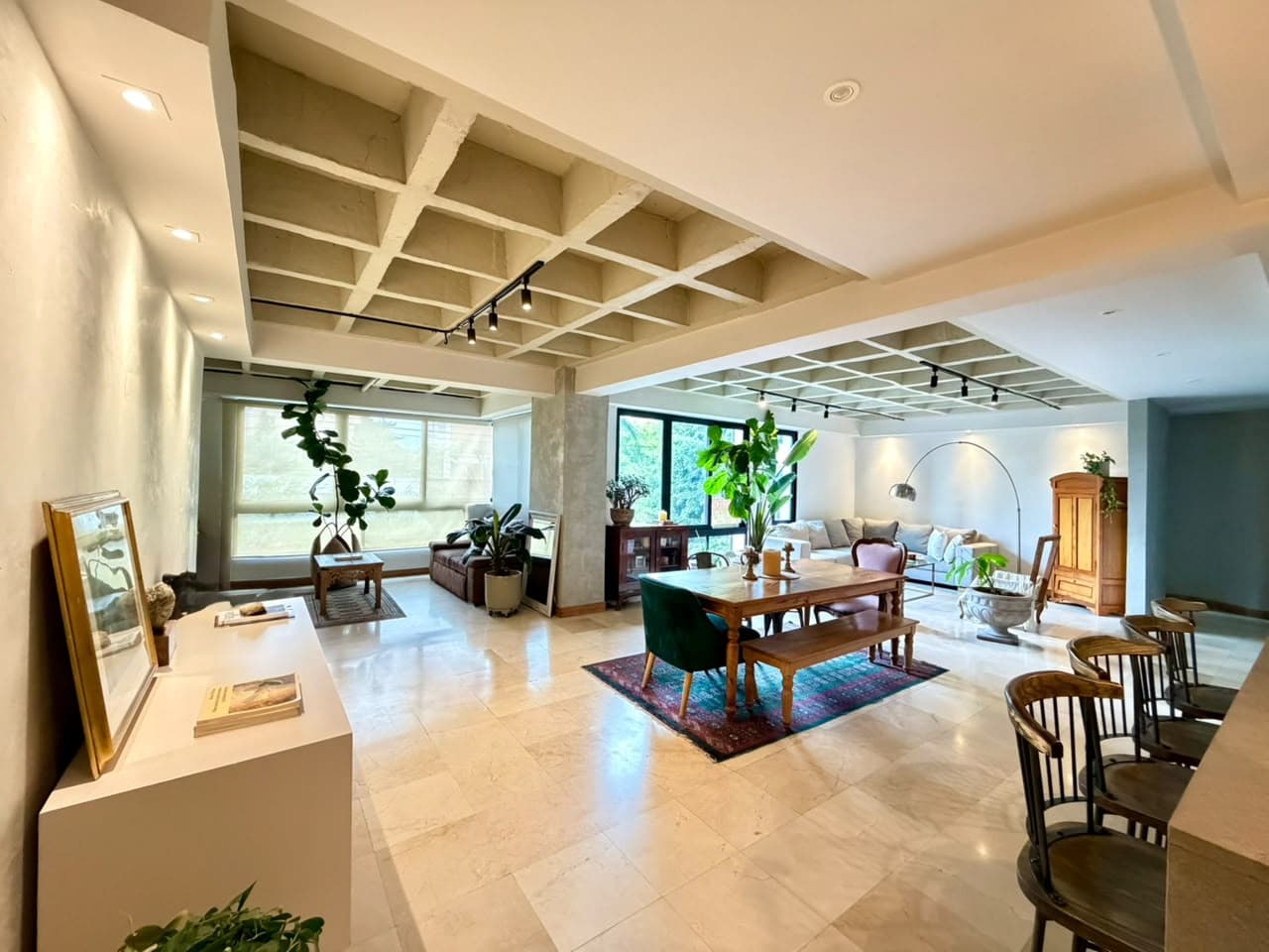 Apartamento en arriendo en Los Balsos, Poblado, Medellín — foto 1 de 15