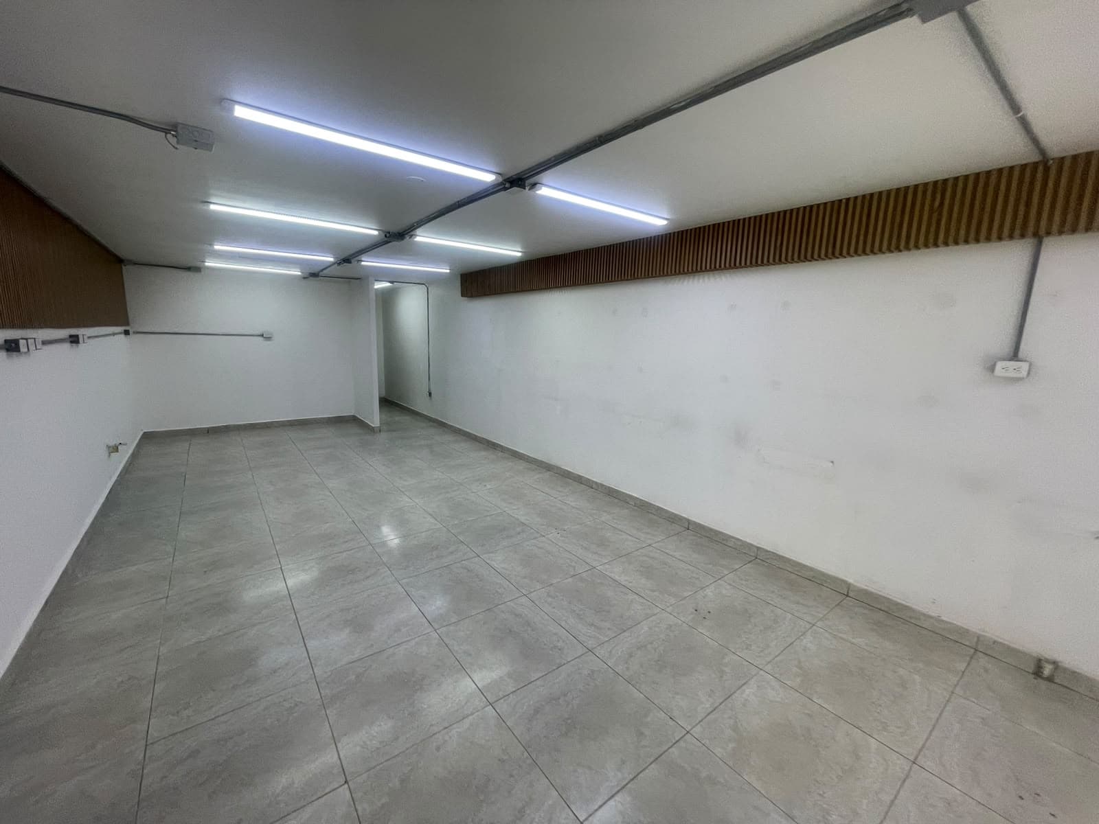 Local en arriendo en Itagui — foto 2 de 14