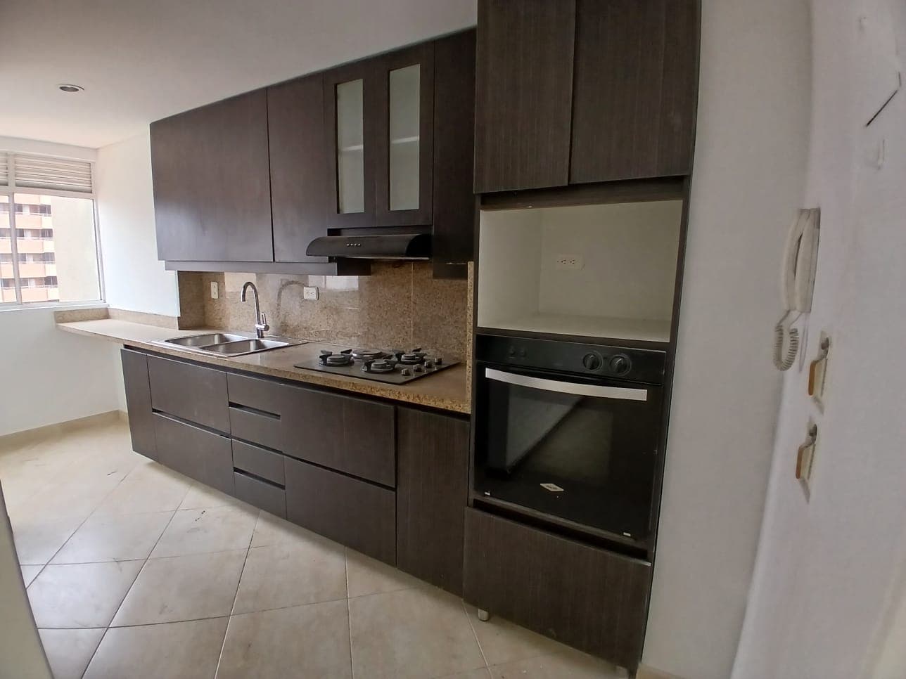 Apartamento en arriendo en Laureles, Medellín — foto 1 de 15