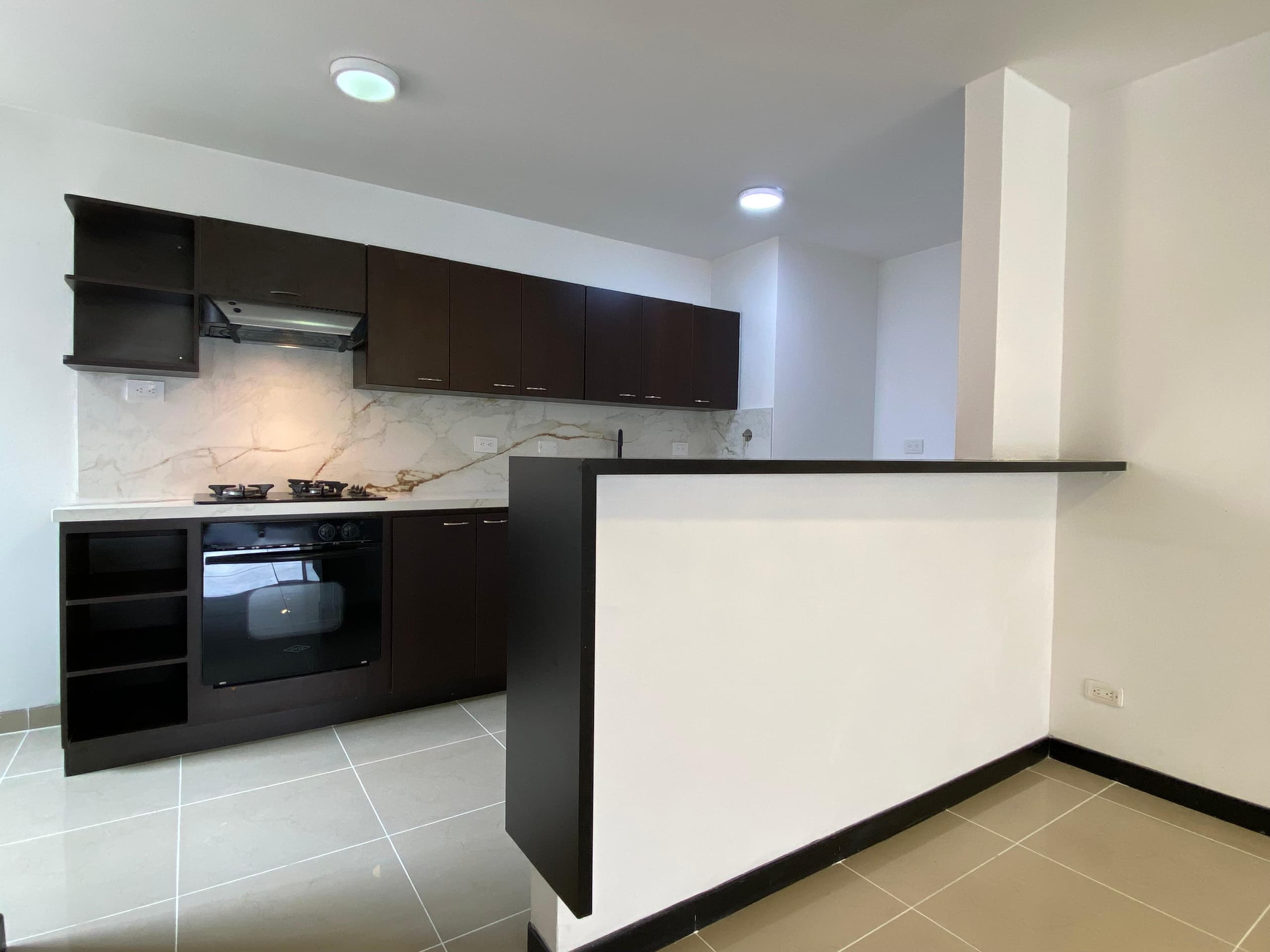 Apartamento en arriendo en Las Santas, Poblado, Medellín — foto 5 de 20