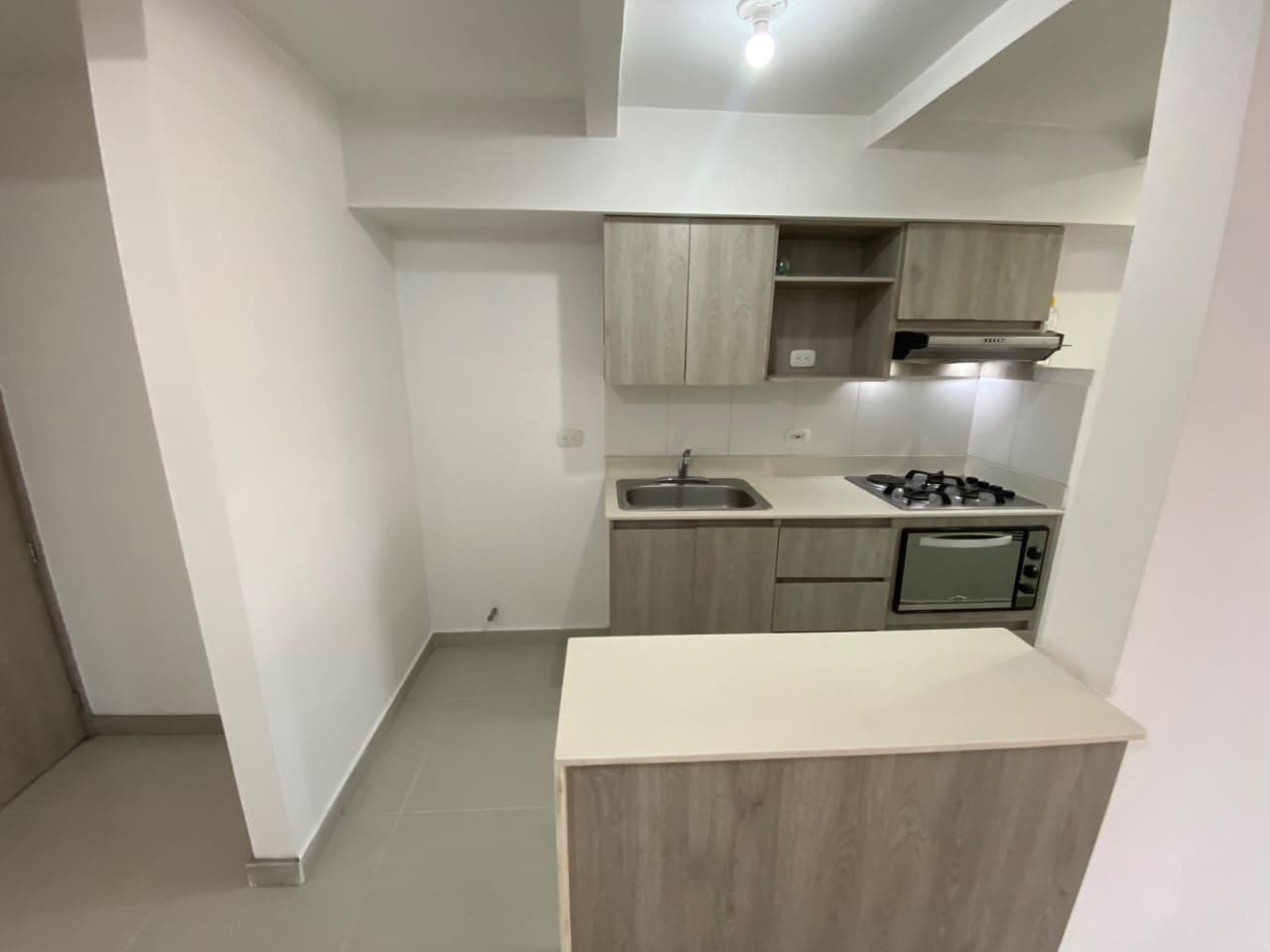 Apartamento en arriendo en Aliadas del Sur, Sabaneta — foto 1 de 19