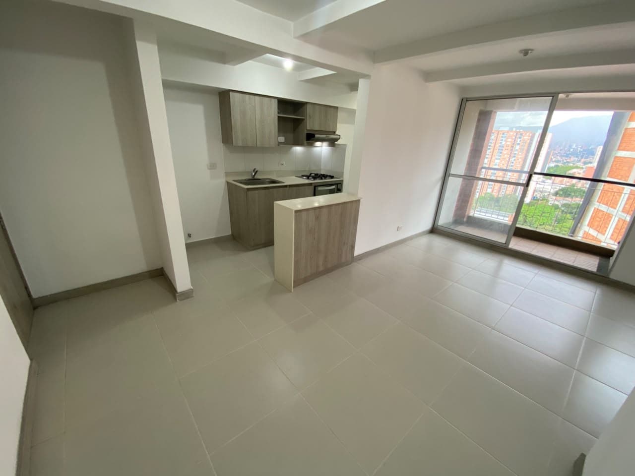 Apartamento en arriendo en Aliadas del Sur, Sabaneta — foto 3 de 19