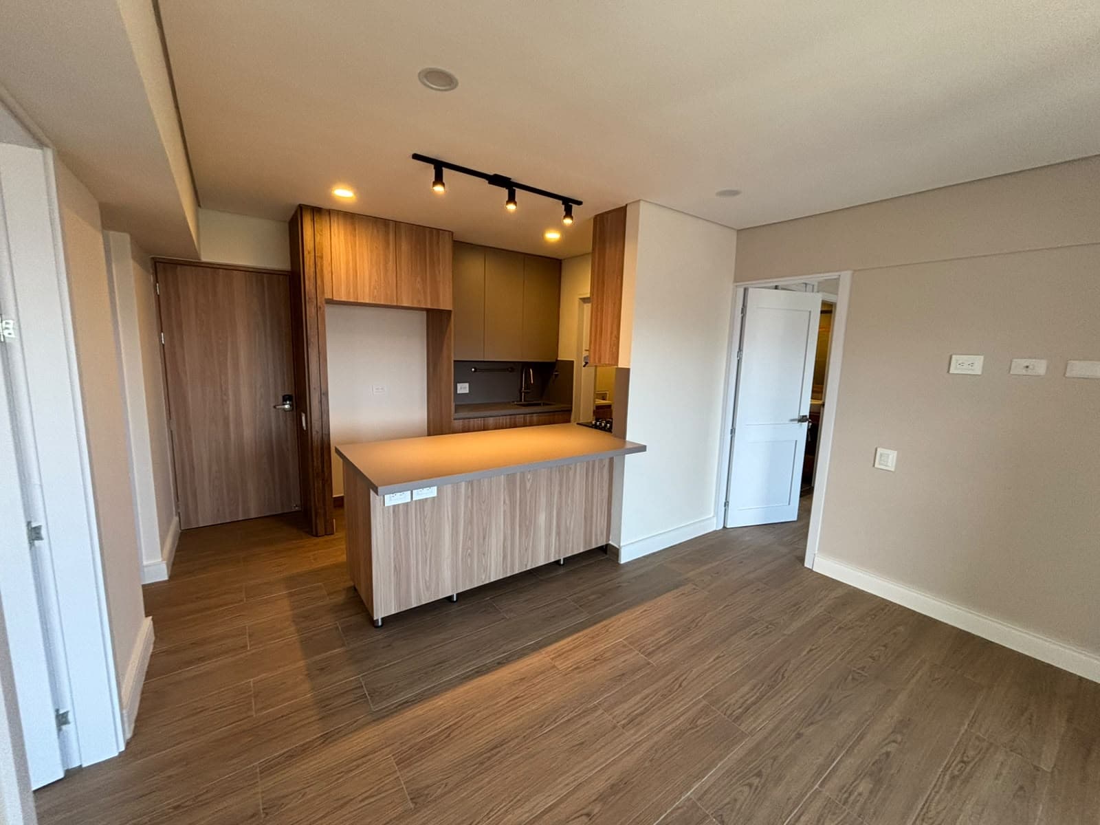 Apartamento en arriendo en La Estrella — foto 1 de 20