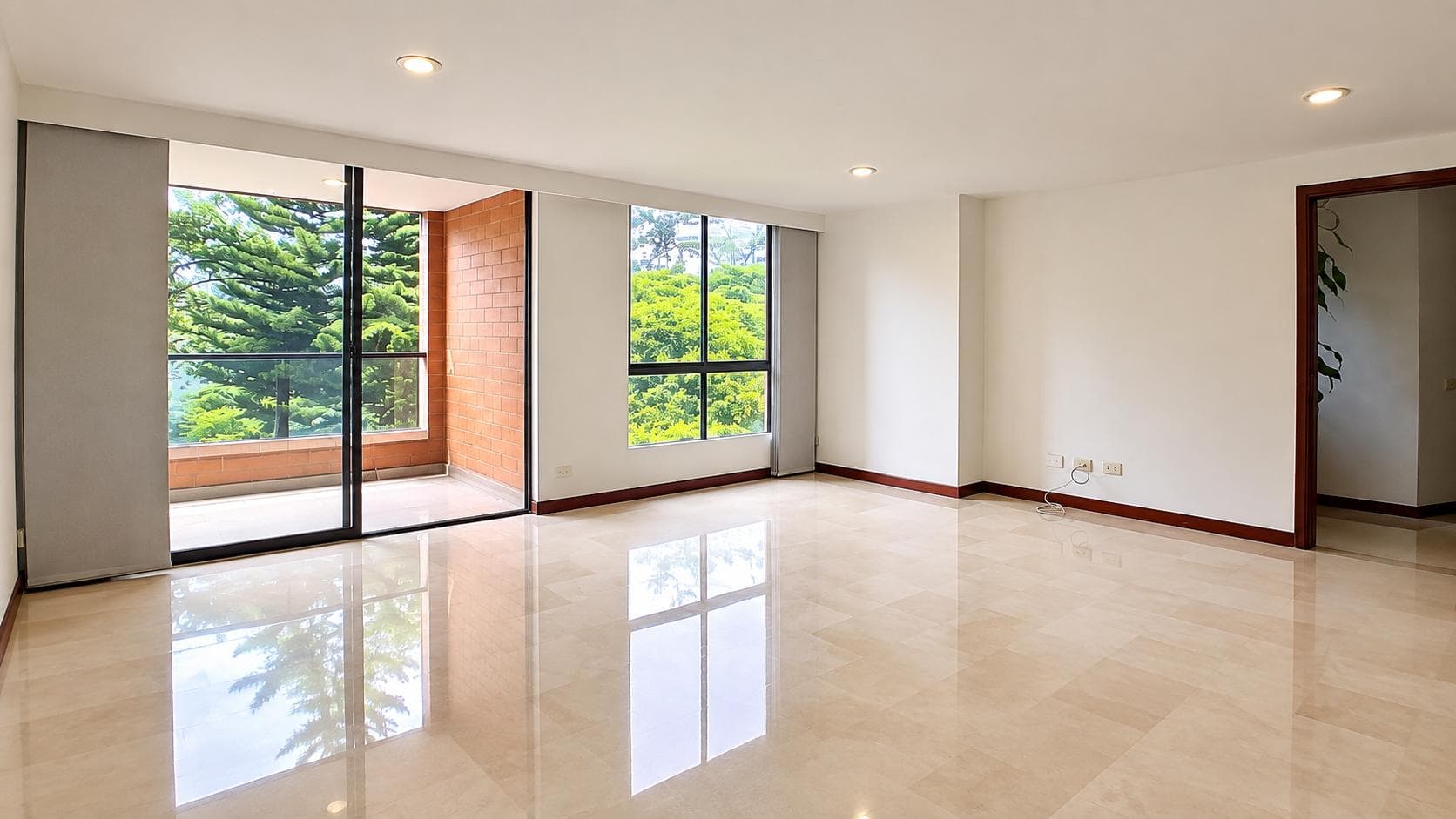 Apartamento en arriendo en La Frontera M, Poblado, Medellín — foto 1 de 20