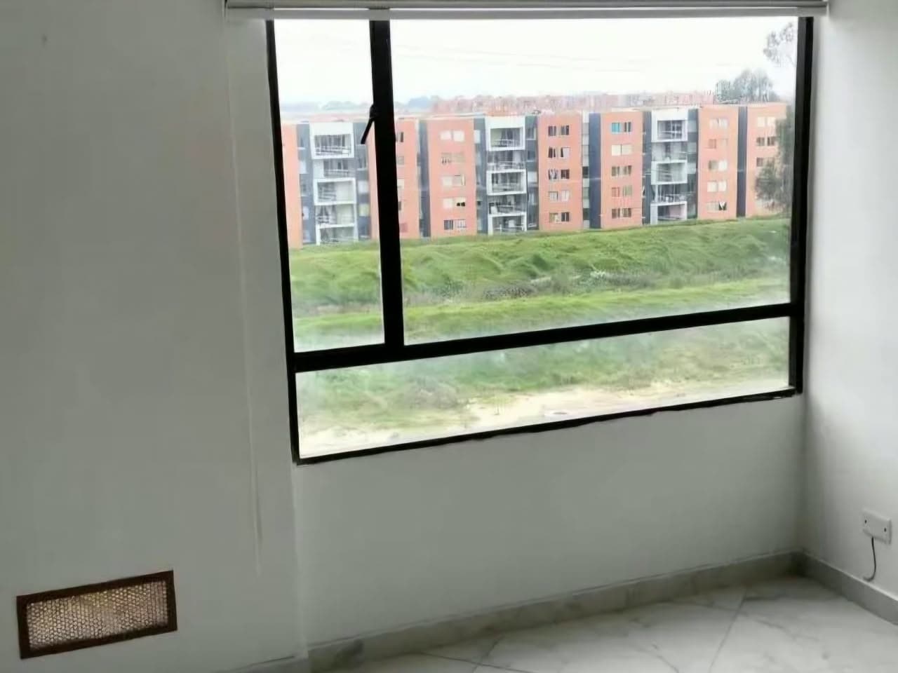 Apartamento en arriendo en Hogares, Soacha — foto 3 de 14