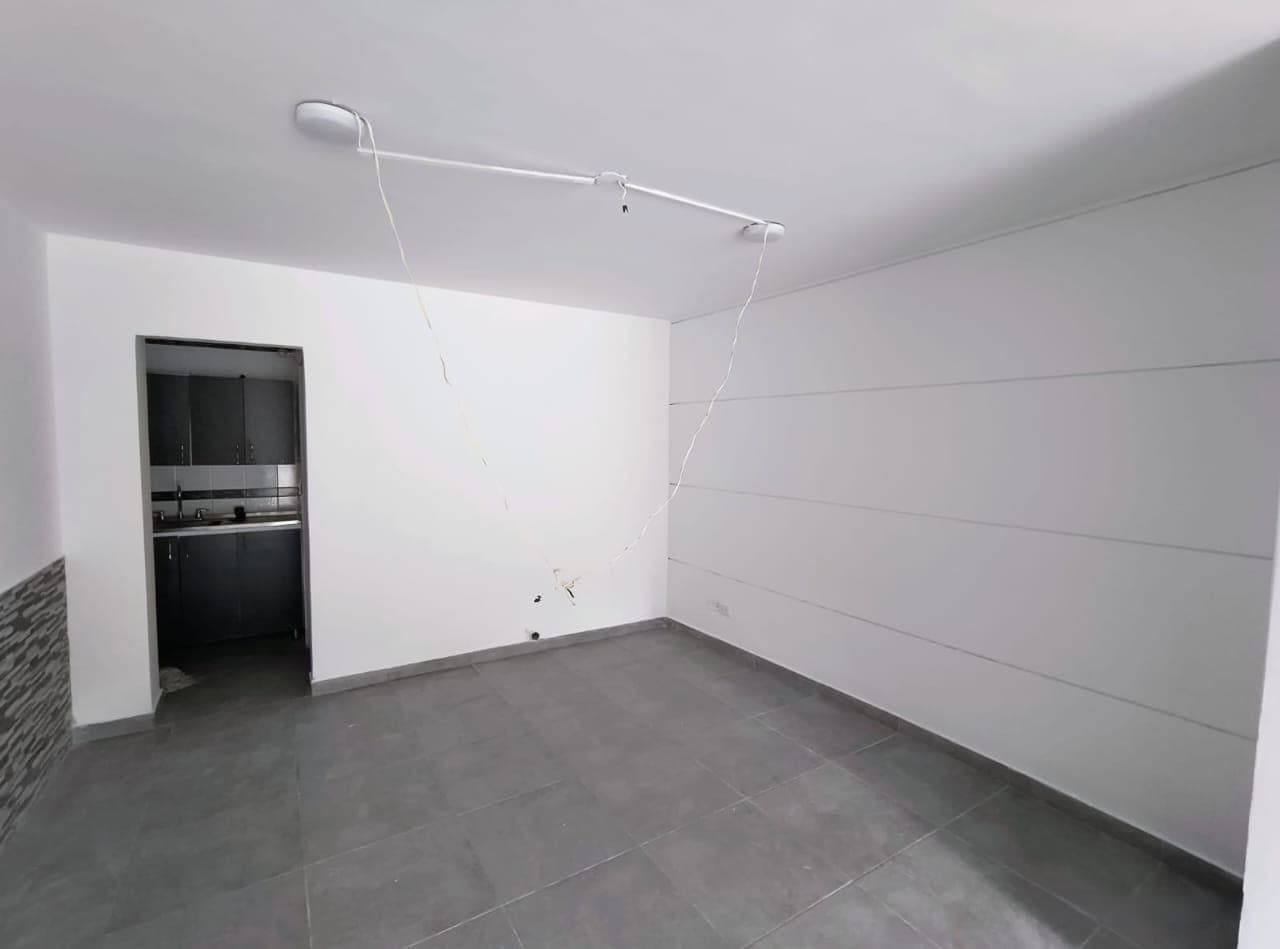Local en arriendo en Los Conquistadores, Laureles, Medellín — foto 3 de 8