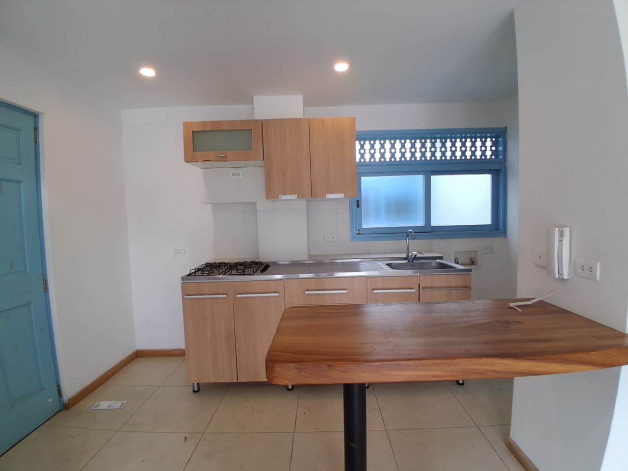 Apartaestudio en arriendo en El Retiro — foto 1 de 11