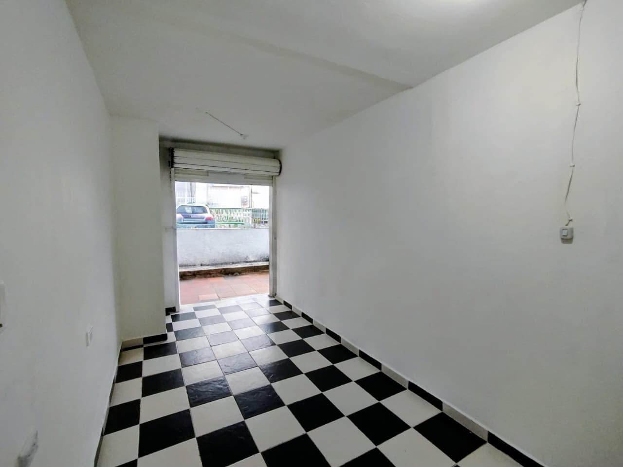 Local en arriendo en La Gloria, Belen, Medellín — foto 1 de 12