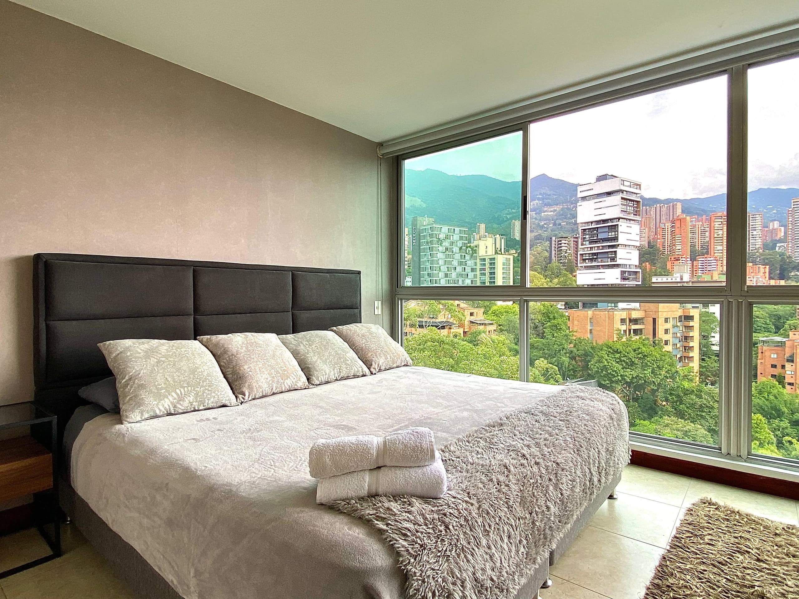 Apartamento en arriendo en Las Lomas, Poblado, Medellín — foto 3 de 15