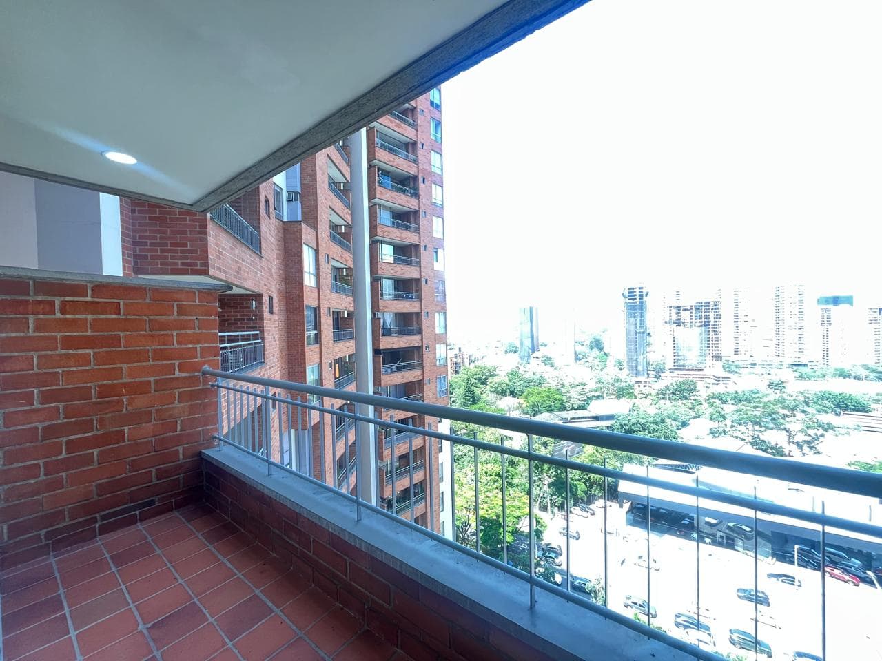 Apartamento en arriendo en Castropol, Poblado, Medellín — foto 4 de 20