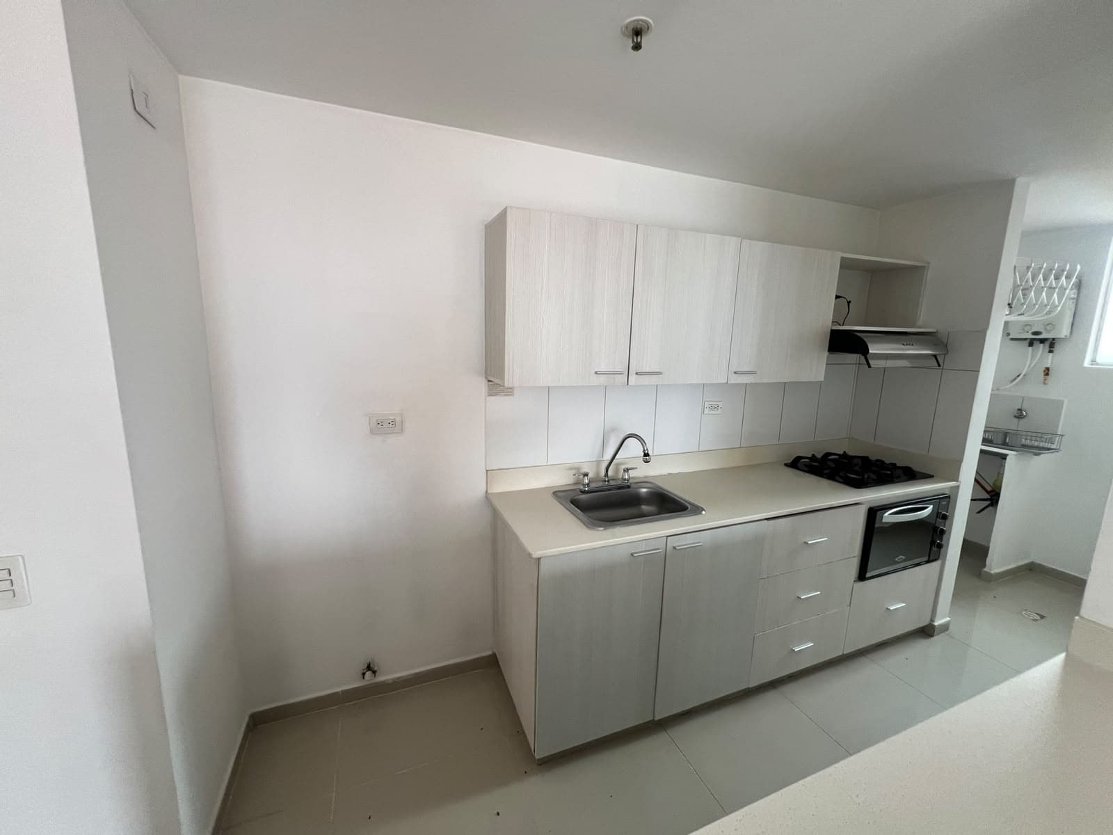 Apartamento en arriendo en San German, Laureles, Medellín — foto 1 de 17