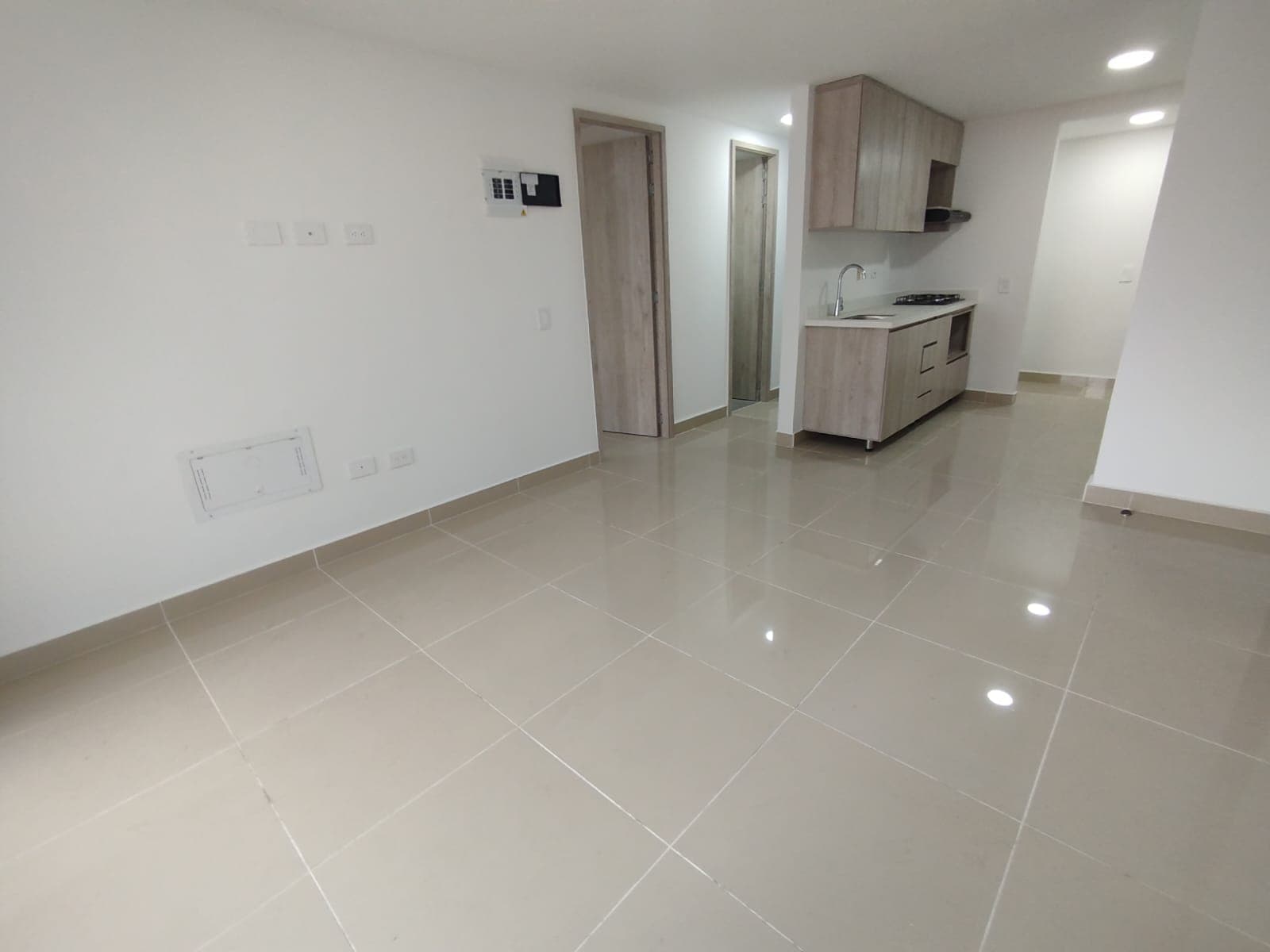 Apartamento en arriendo en Calle Larga, Sabaneta — foto 2 de 14