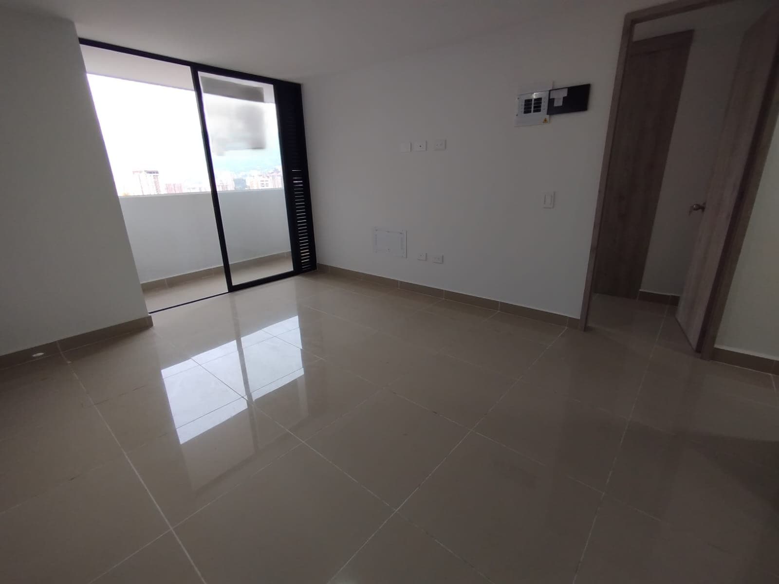 Apartamento en arriendo en Calle Larga, Sabaneta — foto 4 de 14
