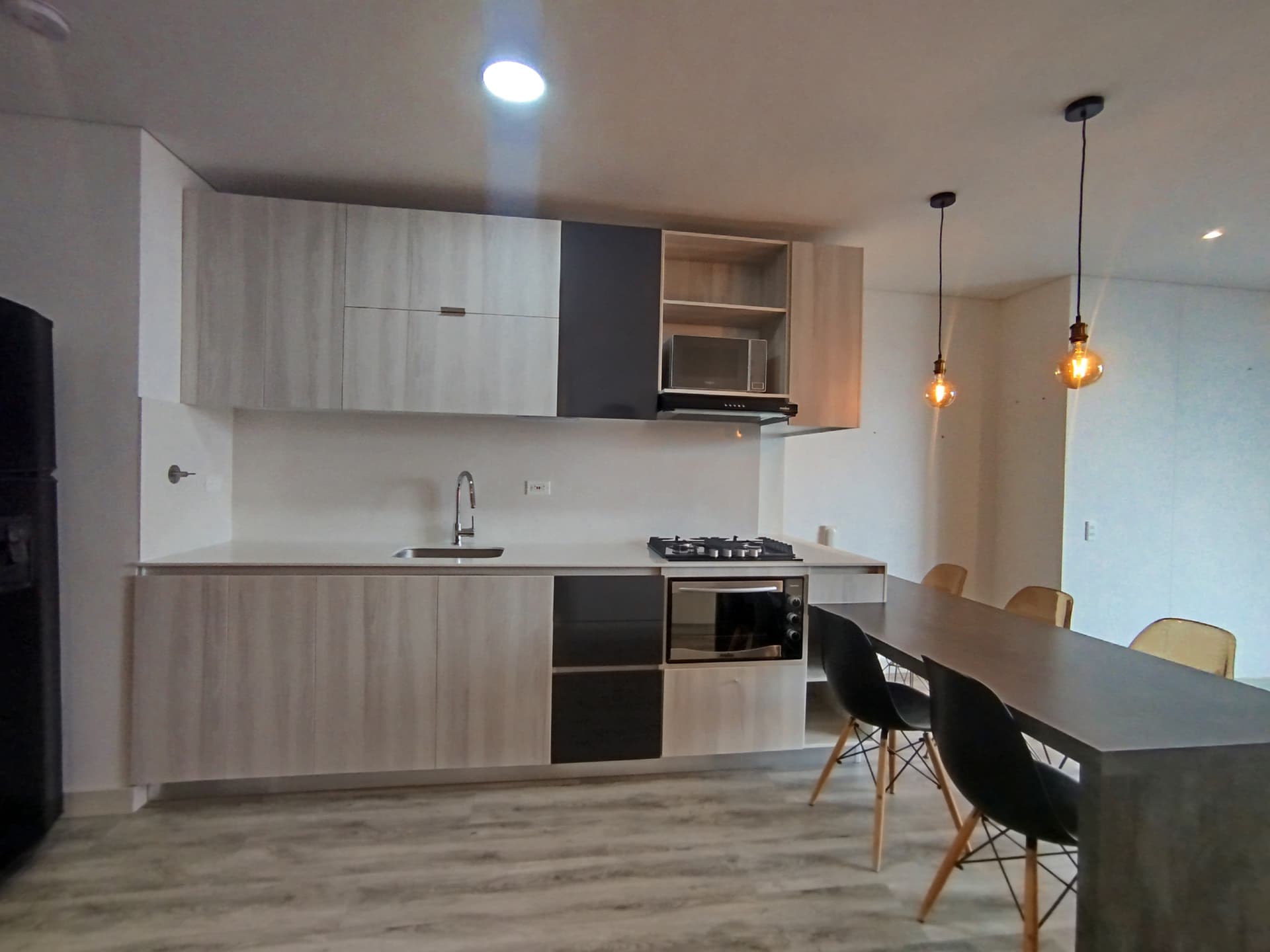 Apartamento en arriendo en Los Balsos, Poblado, Medellín — foto 1 de 20