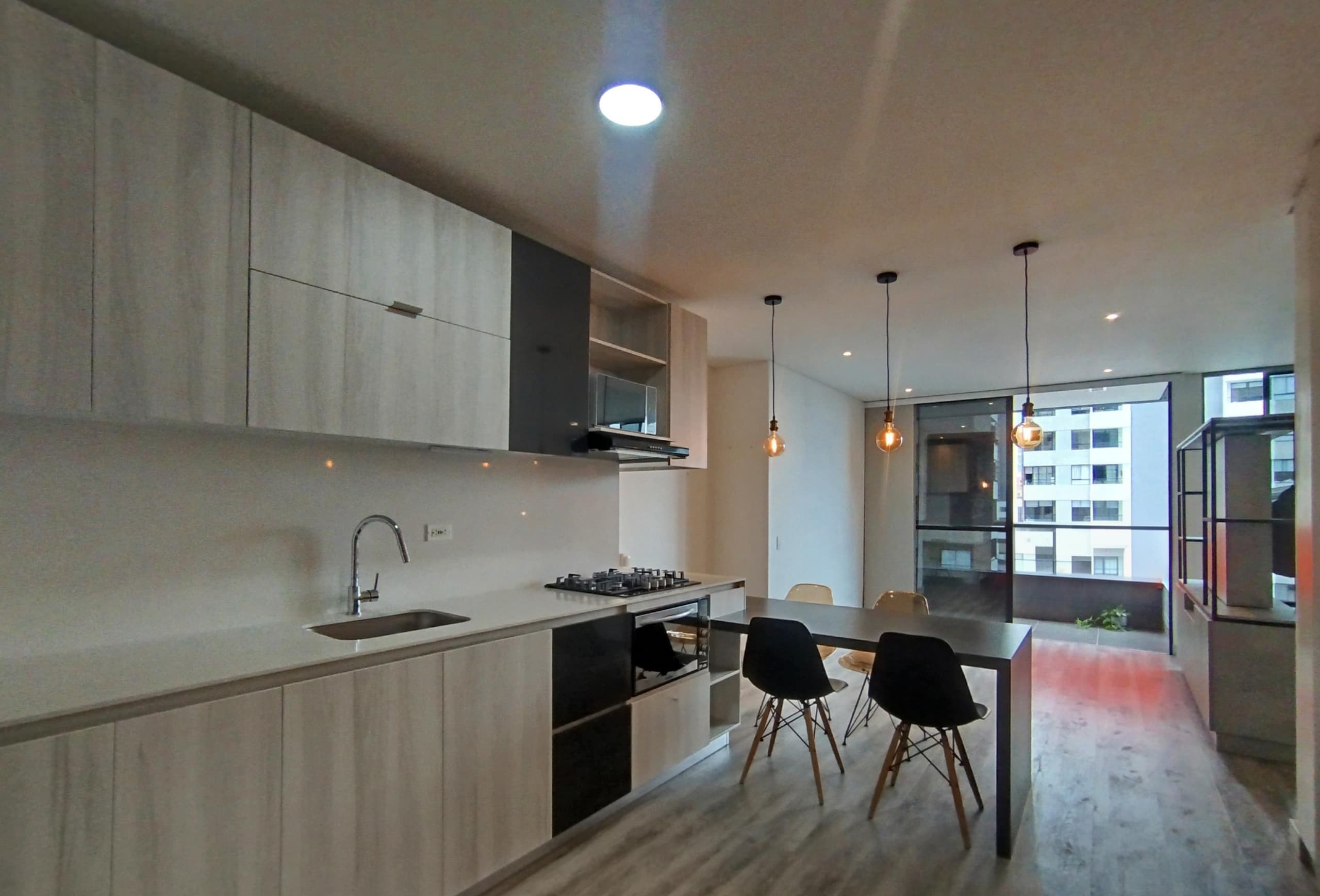 Apartamento en arriendo en Los Balsos, Poblado, Medellín — foto 5 de 20
