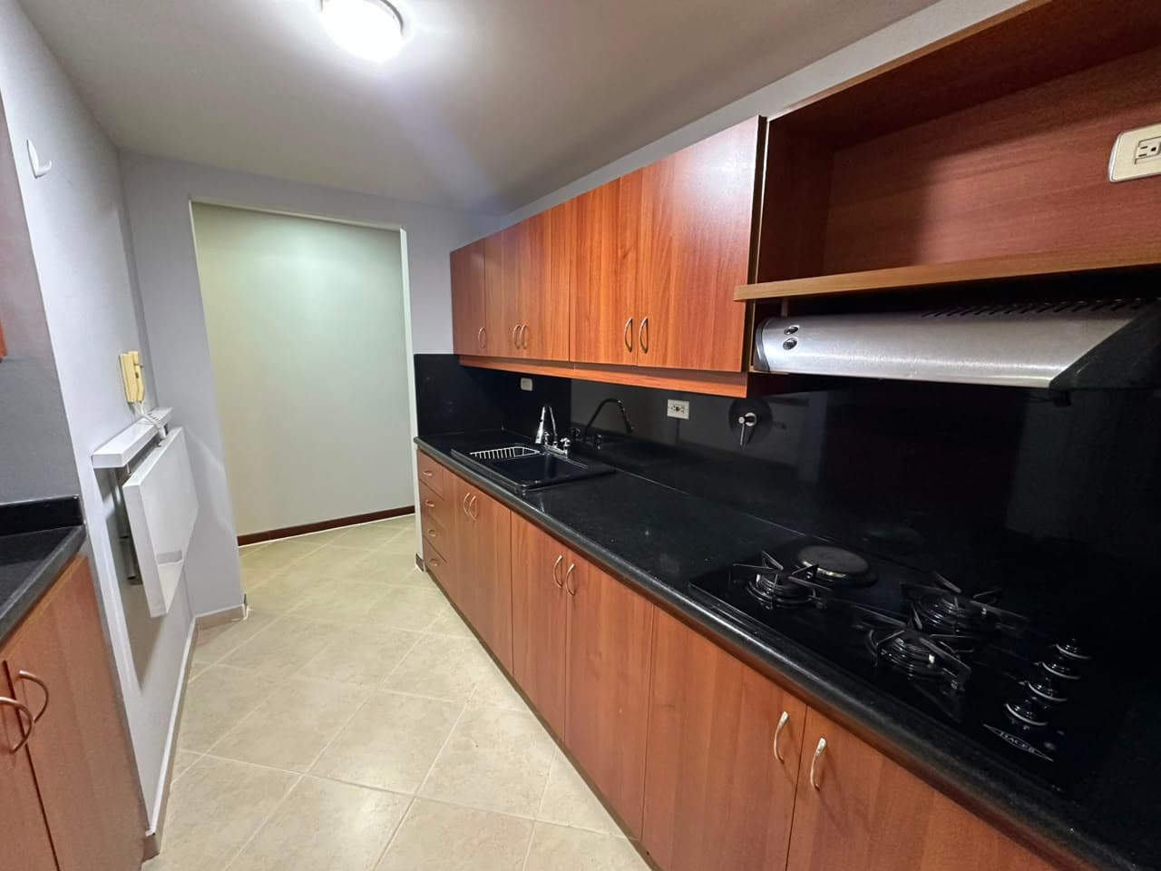 Apartamento en arriendo en Zuñiga, Envigado — foto 1 de 19