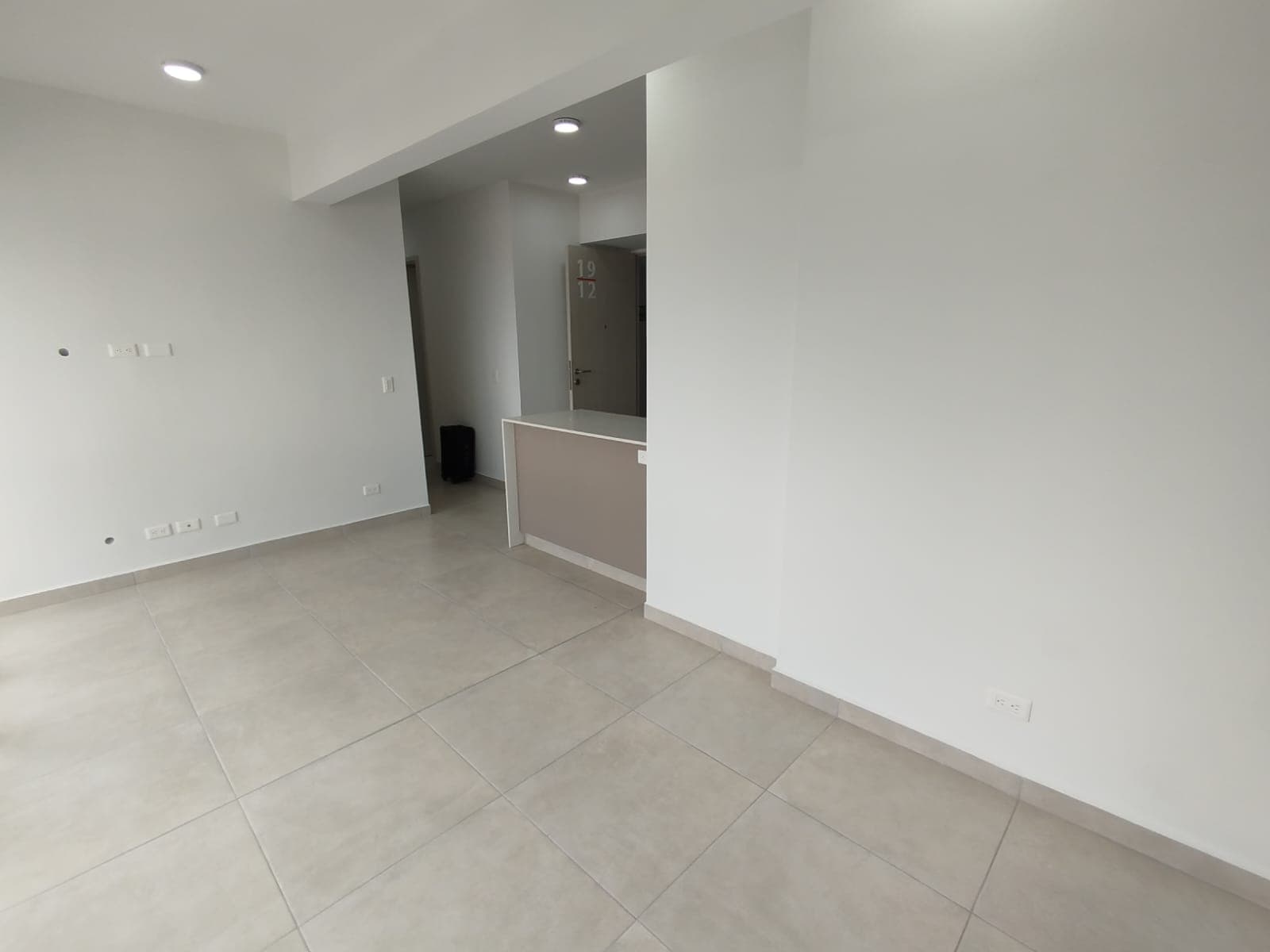 Apartamento en arriendo en Maria Auxiliadora, Sabaneta — foto 3 de 14