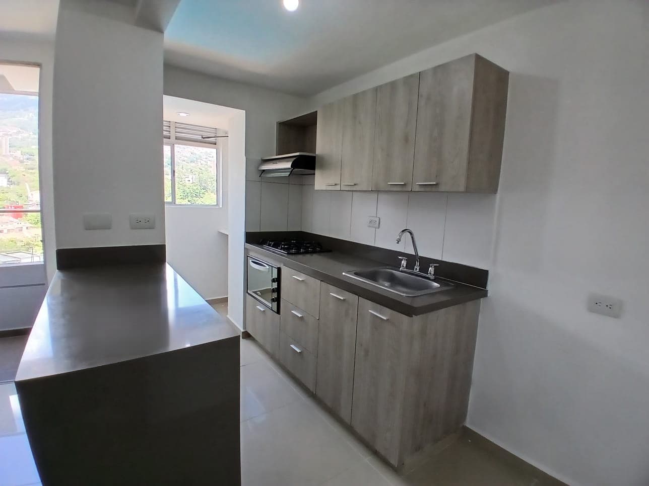 Apartamento en arriendo en San German, Laureles, Medellín — foto 1 de 11