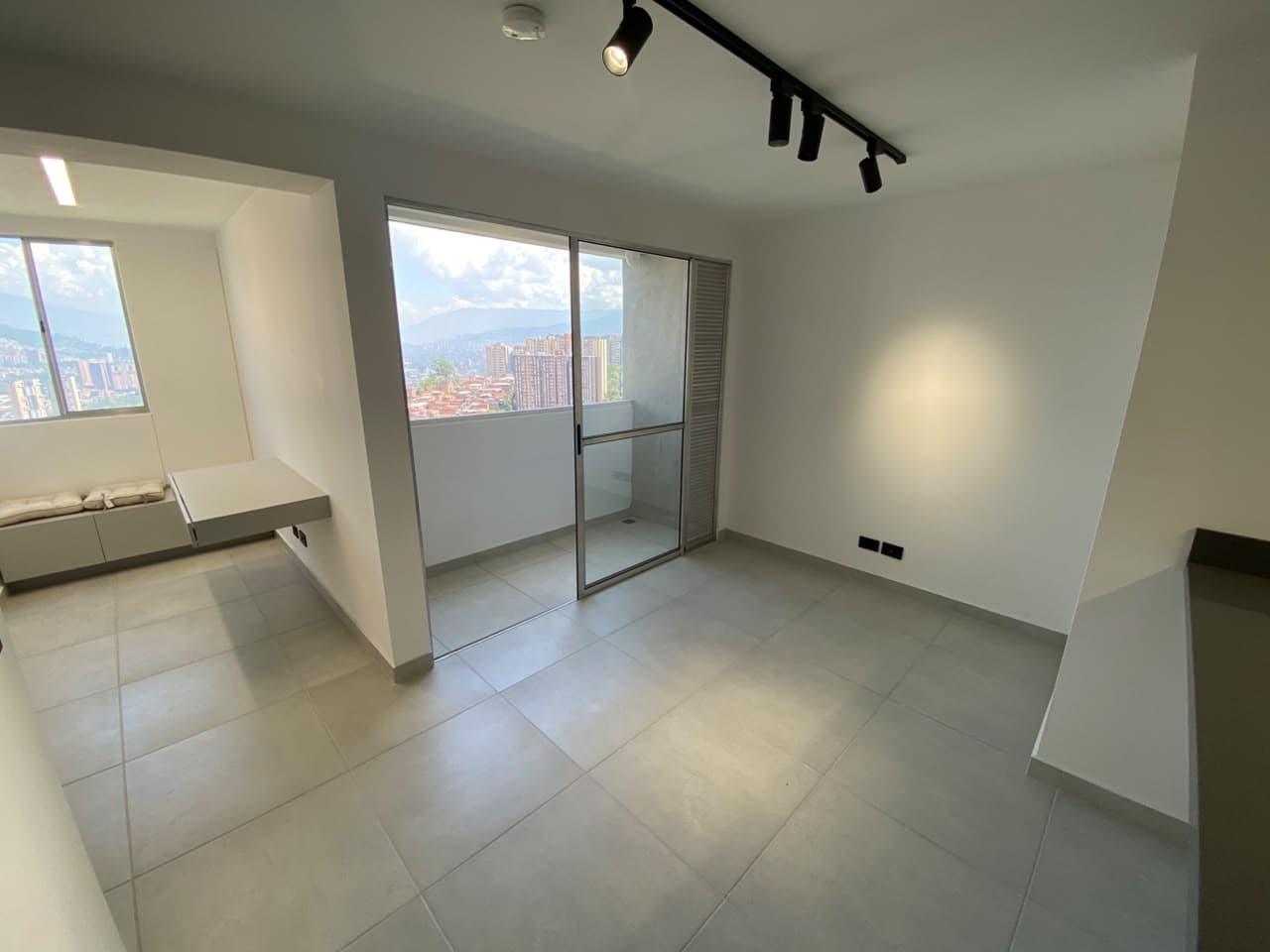 Apartamento en arriendo en Maria Auxiliadora, Sabaneta — foto 5 de 17