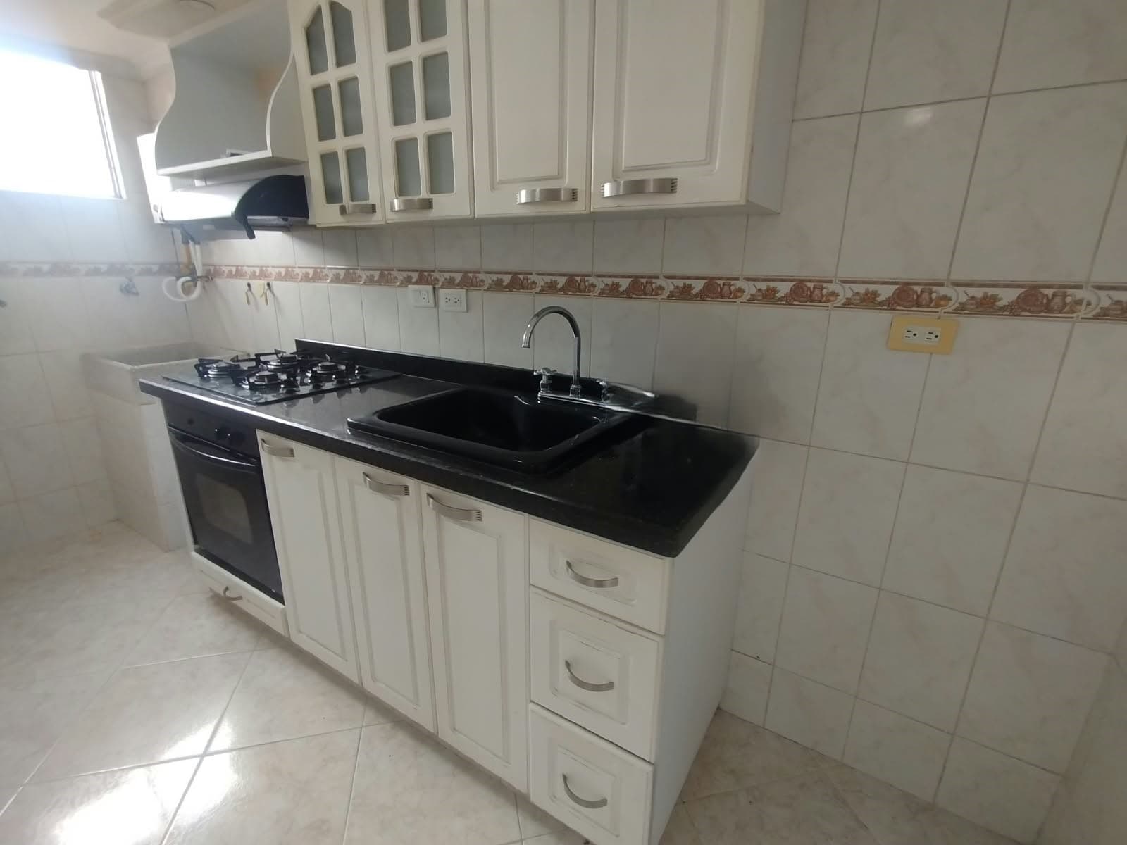 Apartamento en arriendo en Robledo, Medellín — foto 1 de 17