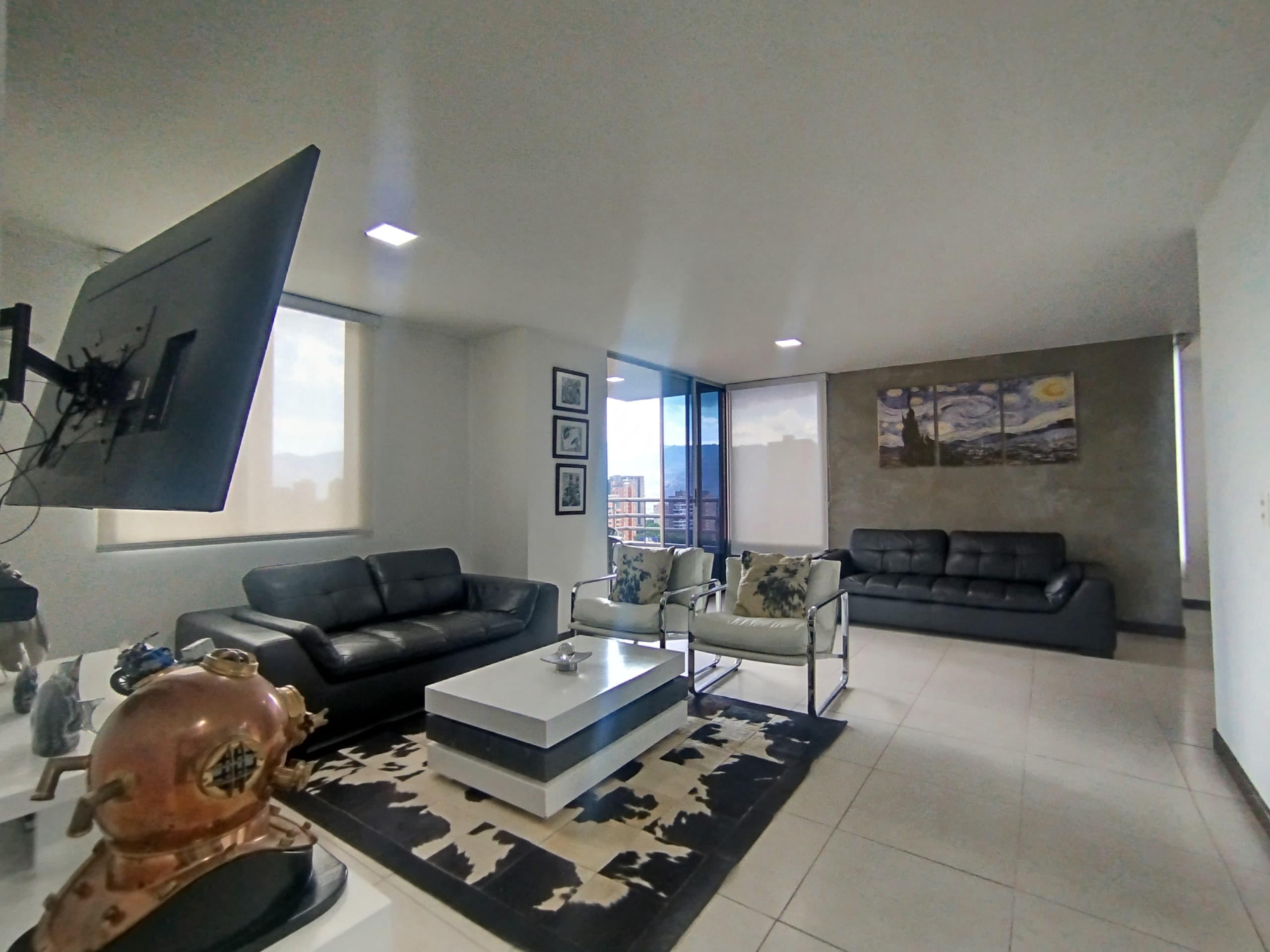 Apartamento en arriendo en Transversal Inferior, Poblado, Medellín — foto 4 de 19
