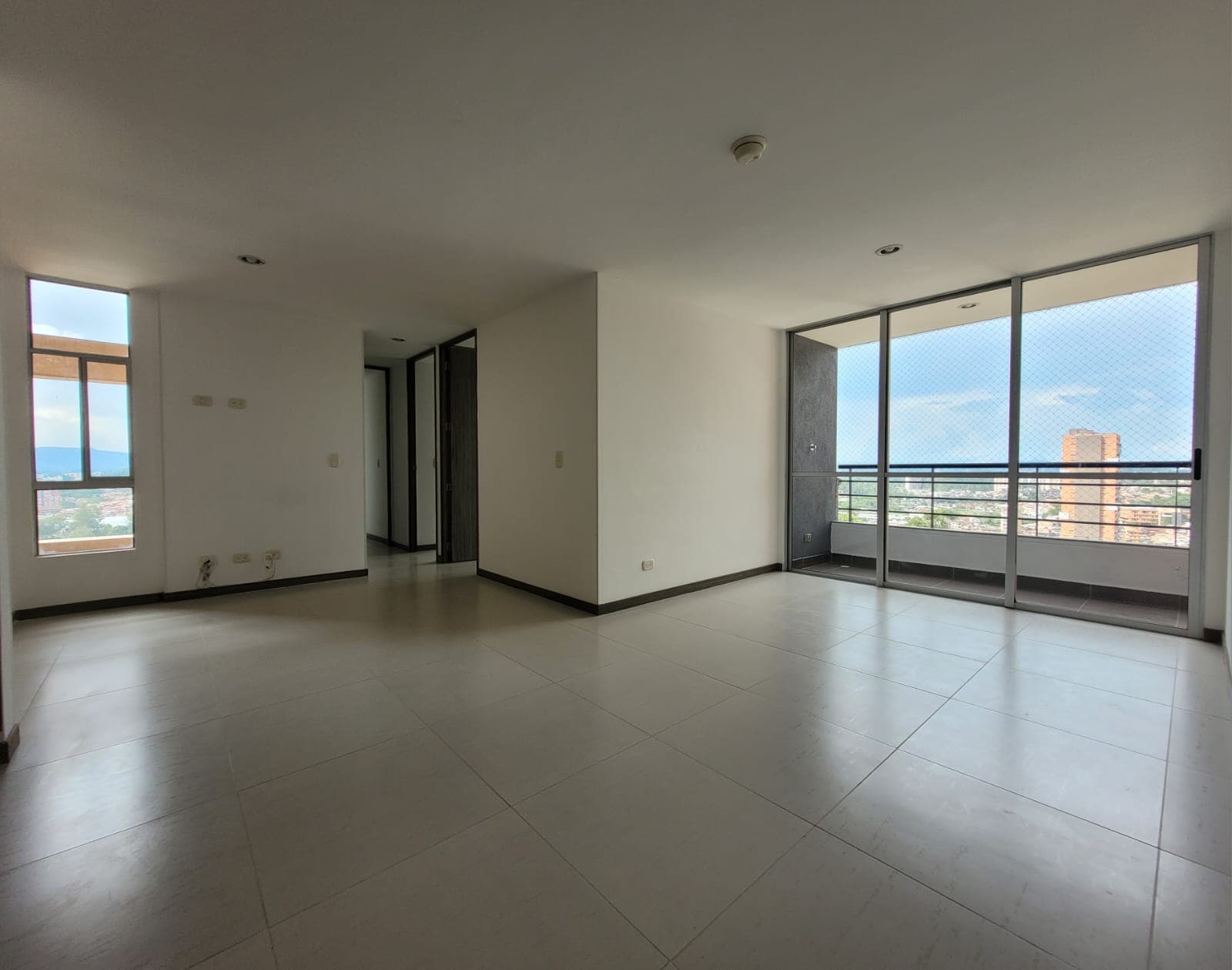 Apartamento en arriendo en Rionegro — foto 1 de 20
