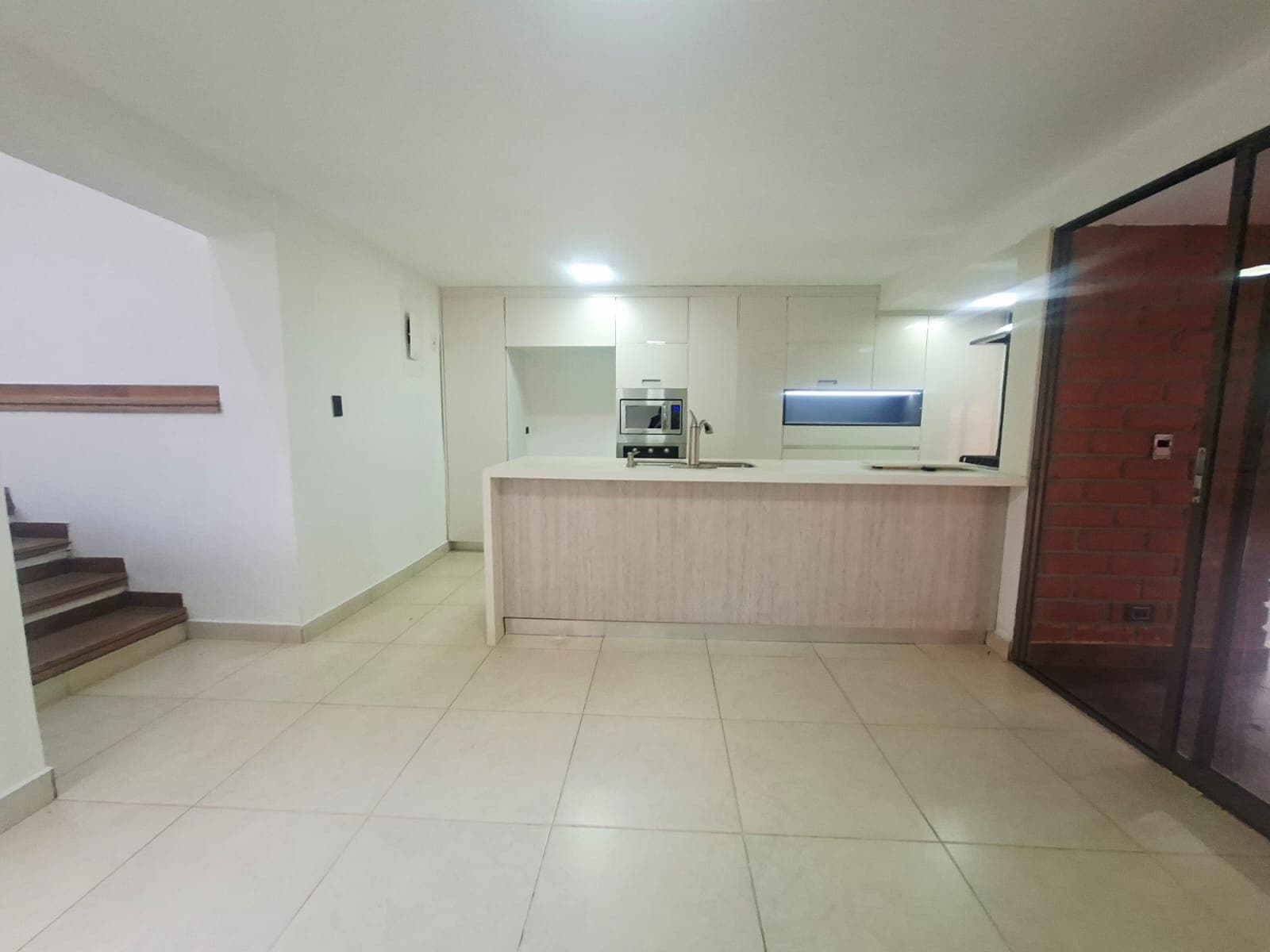Apartamento en arriendo en El Tesoro, Poblado, Medellín — foto 1 de 20