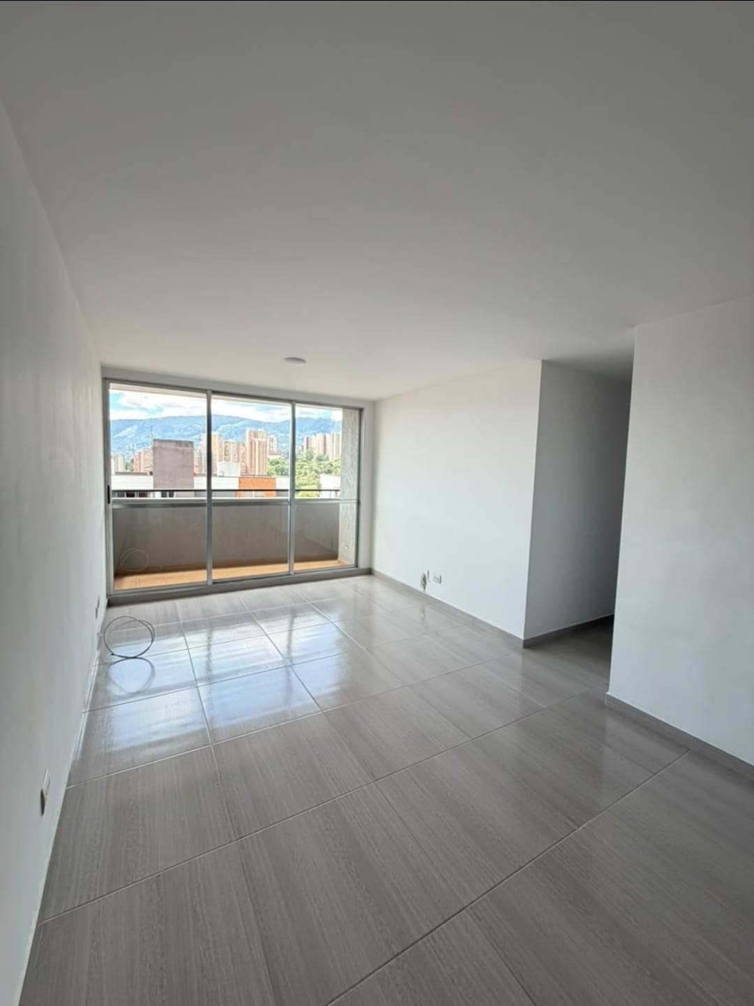 Apartamento en arriendo en El Carmelo, Sabaneta — foto 3 de 20