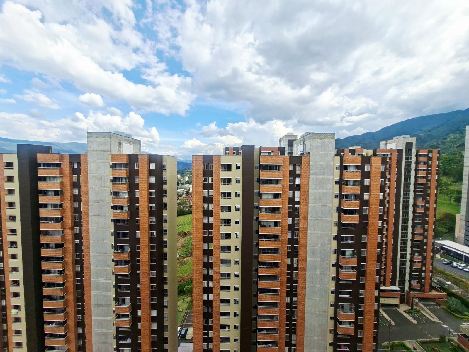 Apartamento en arriendo en La Ferreira, La Estrella — foto 2 de 17