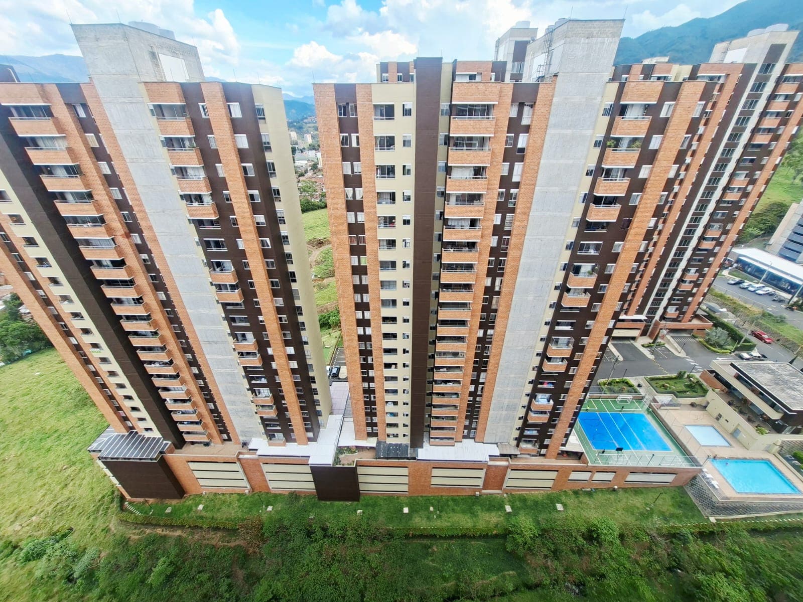 Apartamento en arriendo en La Ferreira, La Estrella — foto 3 de 17