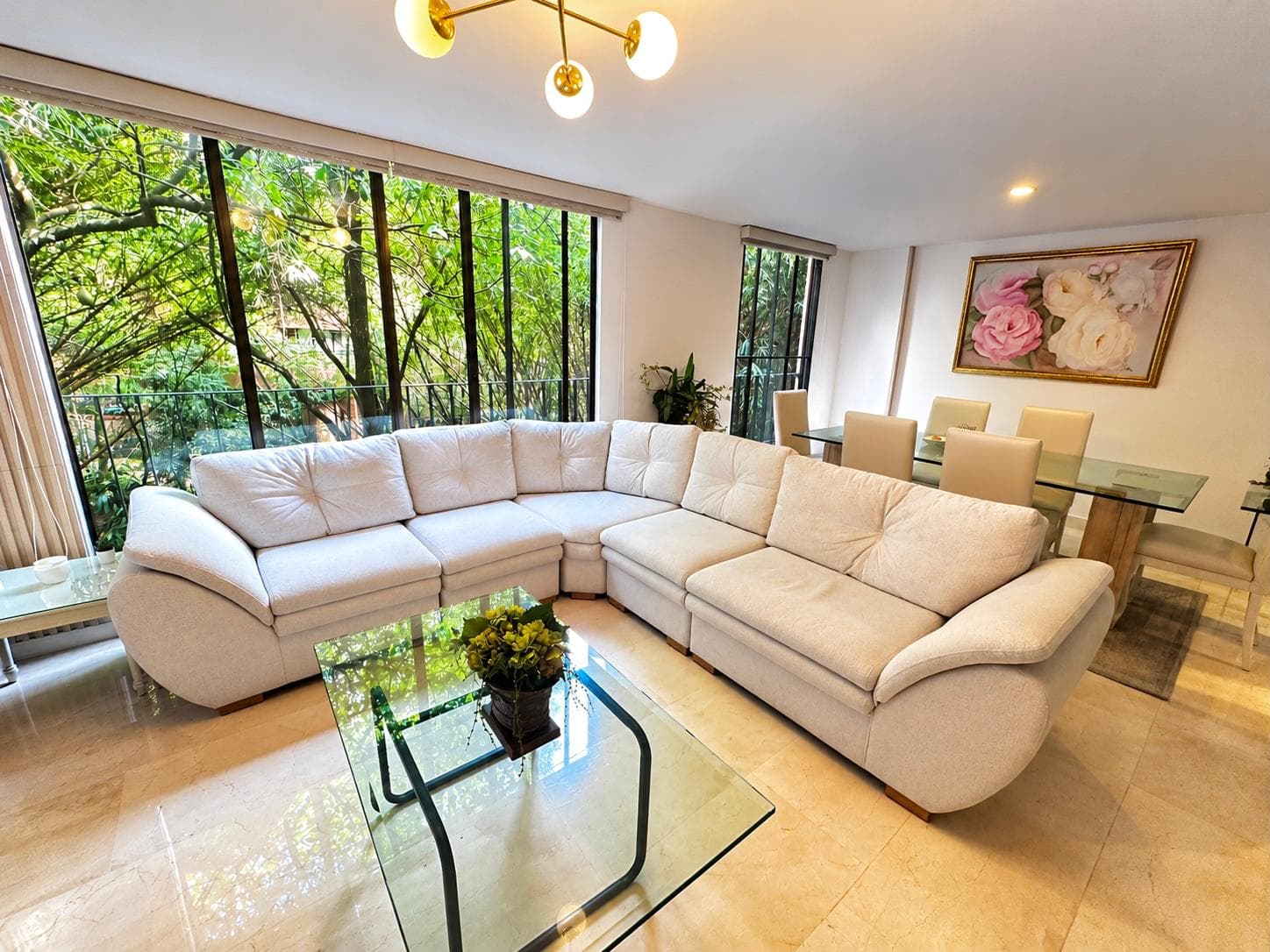 Apartamento En Arriendo En Lalinde, Medellín