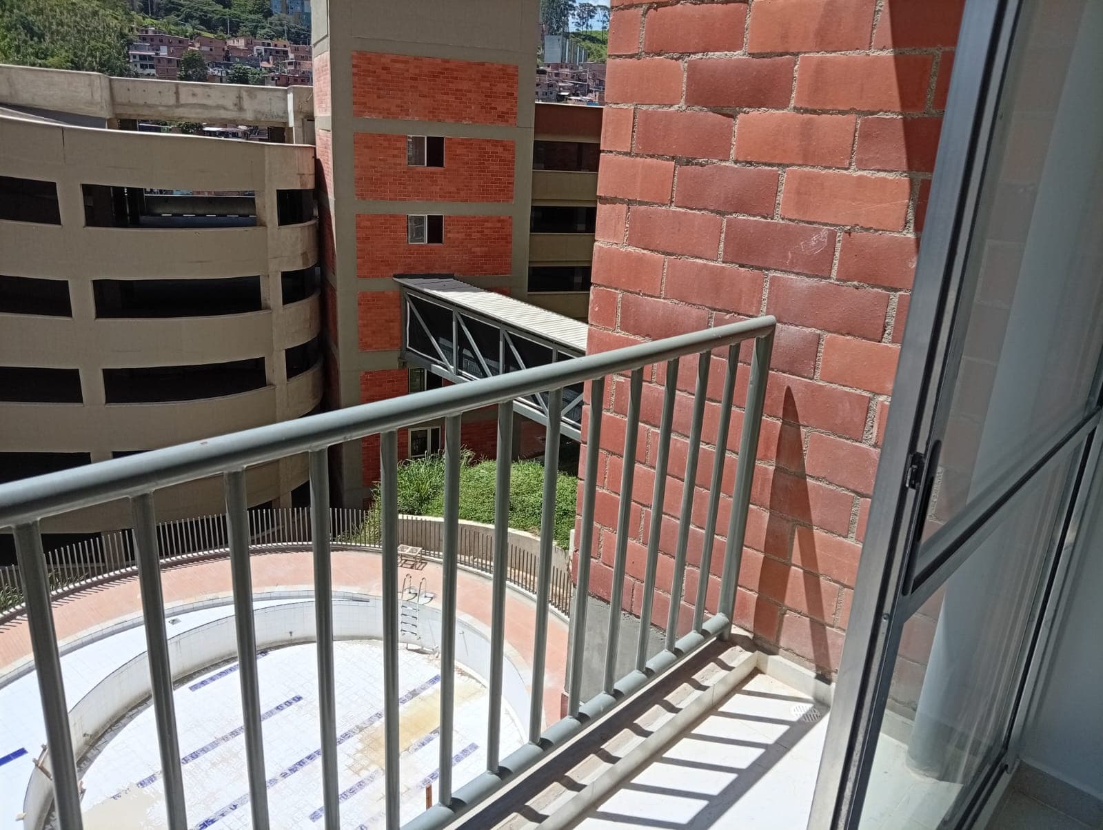 Apartamento en arriendo en Robledo, Medellín — foto 3 de 14