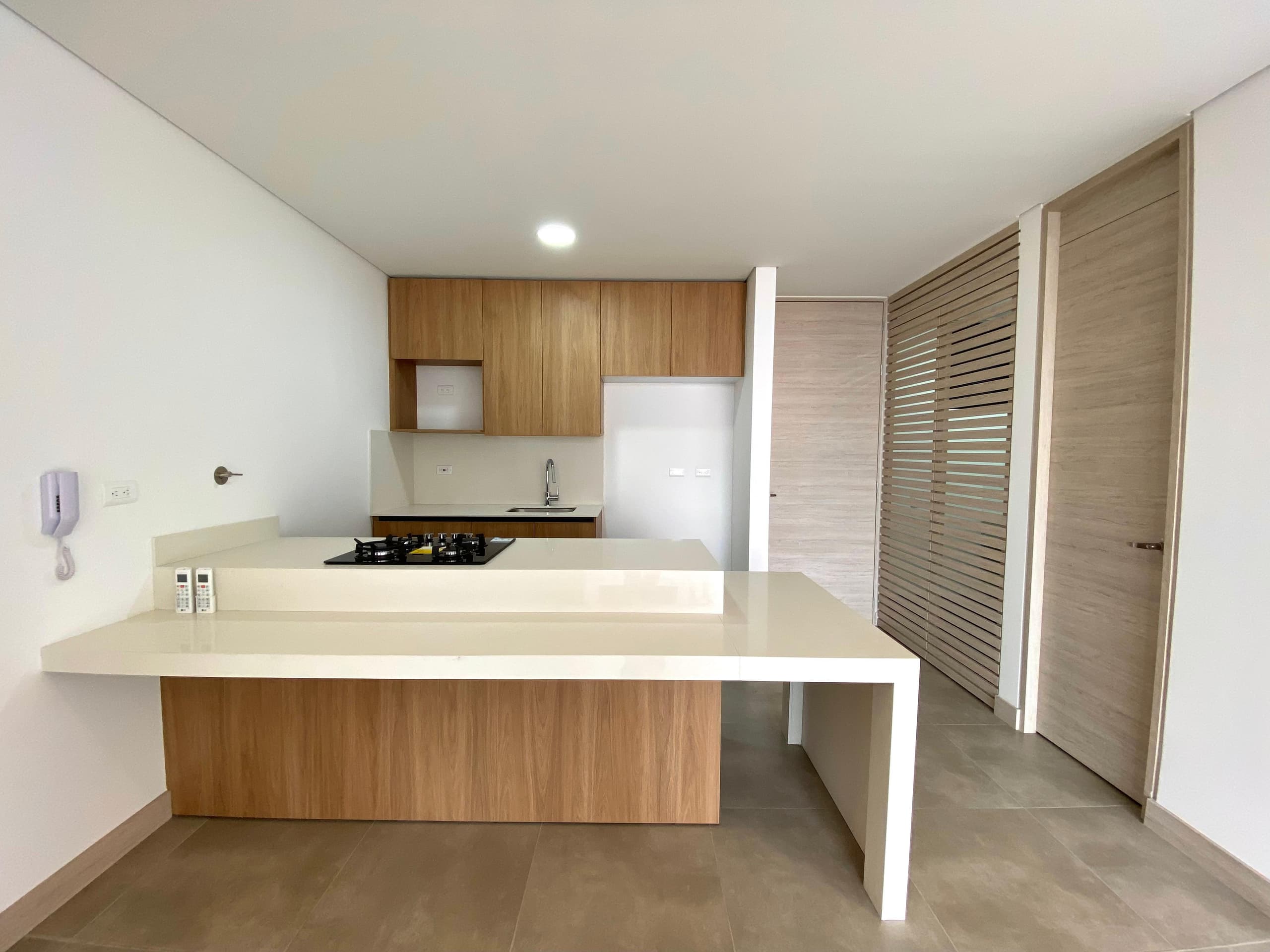 Apartamento en arriendo en Los Balsos, Poblado, Medellín — foto 2 de 20