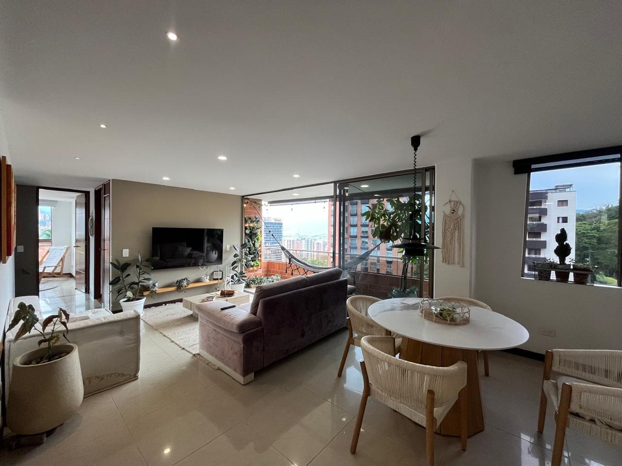 Apartamento en arriendo en Las Lomas, Poblado, Medellín — foto 4 de 20