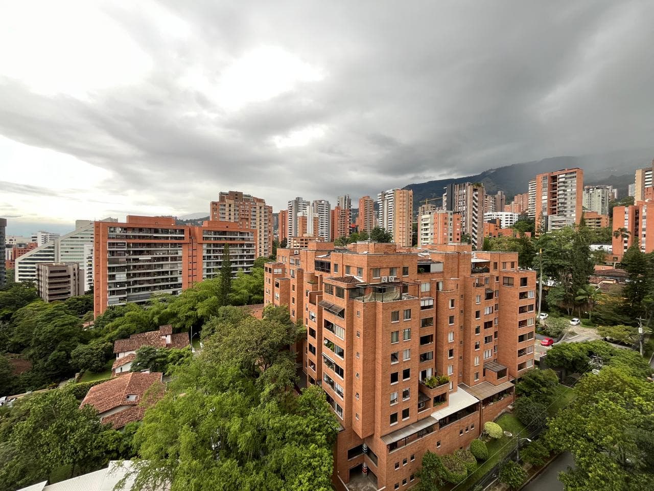 Apartamento en arriendo en Alejandría, Poblado, Medellín — foto 1 de 20