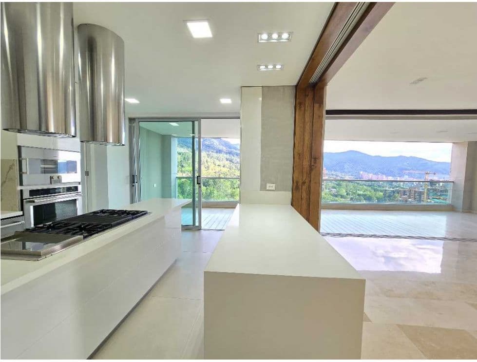 Apartamento en arriendo en San Lucas, Poblado, Medellín — foto 2 de 13