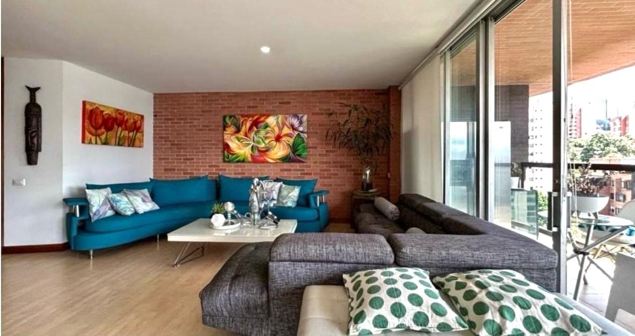 Apartamento en arriendo en Milla de Oro, Poblado, Medellín — foto 2 de 13