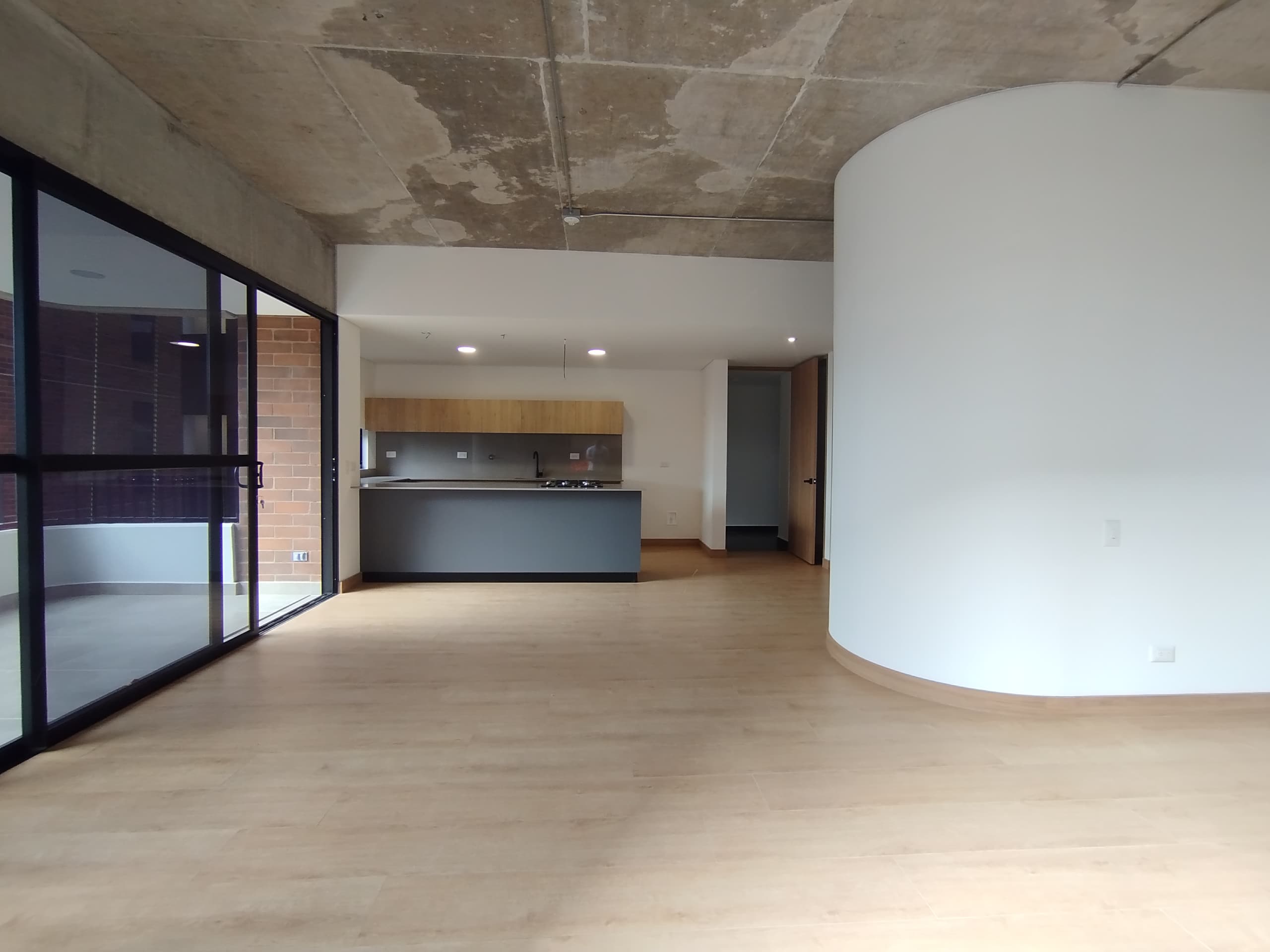 Apartamento en arriendo en Lalinde, Poblado, Medellín — foto 4 de 20