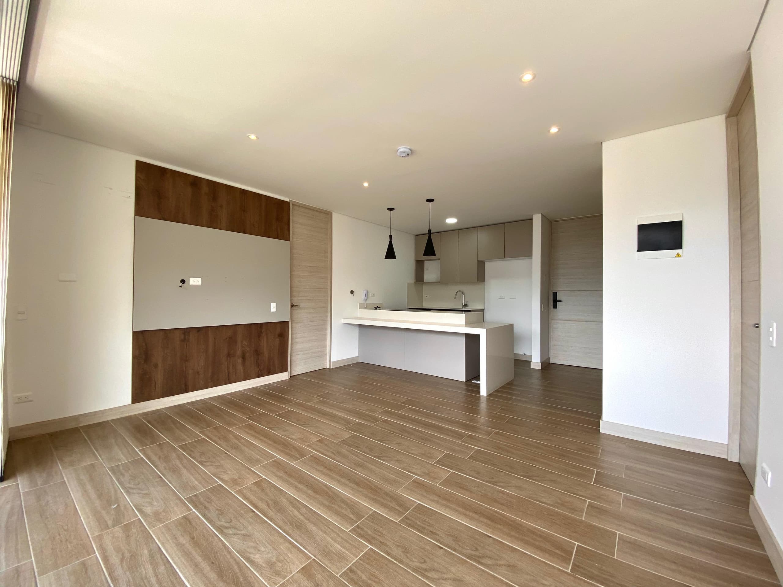 Apartamento en arriendo en Los Balsos, Poblado, Medellín — foto 2 de 20