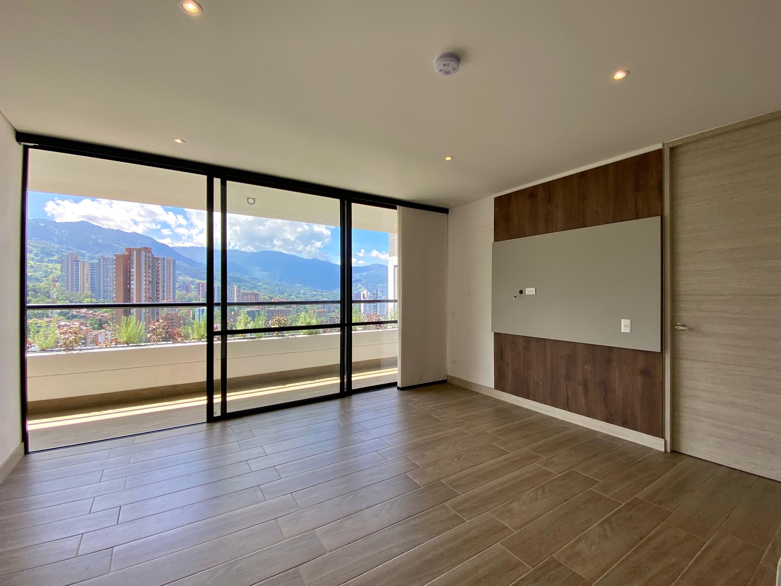 Apartamento en arriendo en Los Balsos, Poblado, Medellín — foto 4 de 20