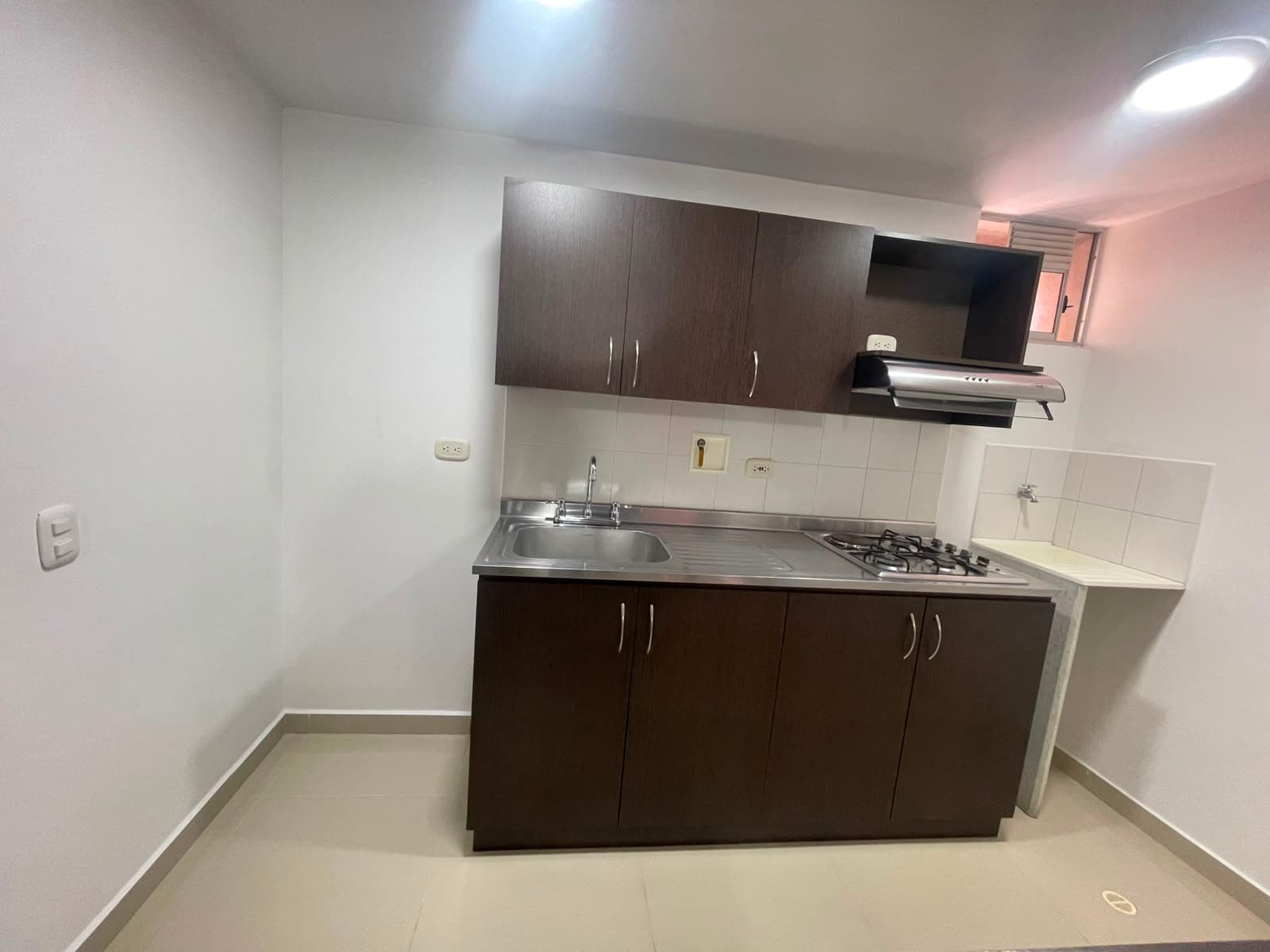 Apartaestudio en arriendo en Belen Miravalle, Suroccidental, Medellín — foto 1 de 12