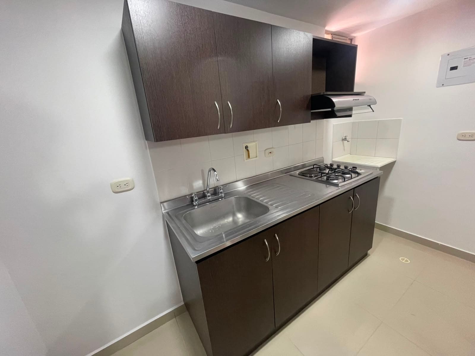 Apartaestudio en arriendo en Belen Miravalle, Suroccidental, Medellín — foto 2 de 12