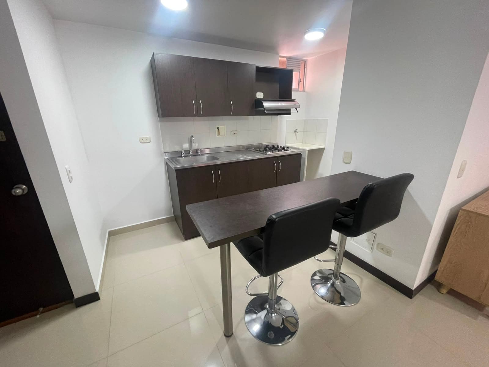 Apartaestudio en arriendo en Belen Miravalle, Suroccidental, Medellín — foto 4 de 12