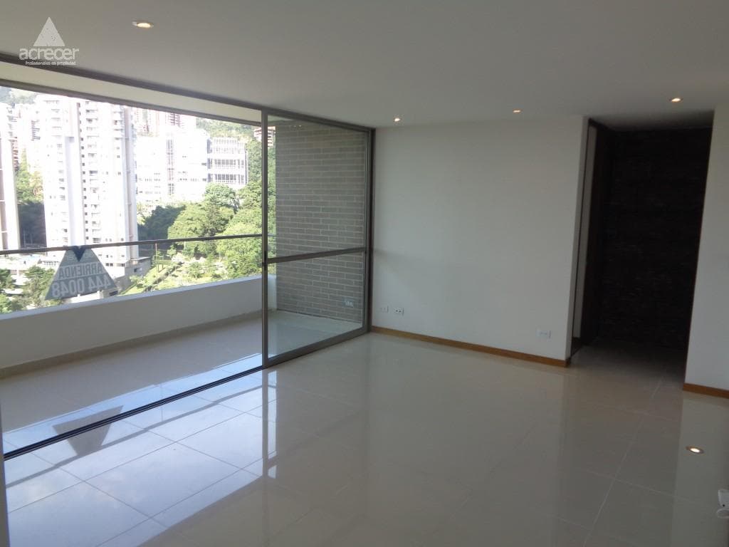 Apartamento en arriendo en Los Balsos, Poblado, Medellín — foto 4 de 20